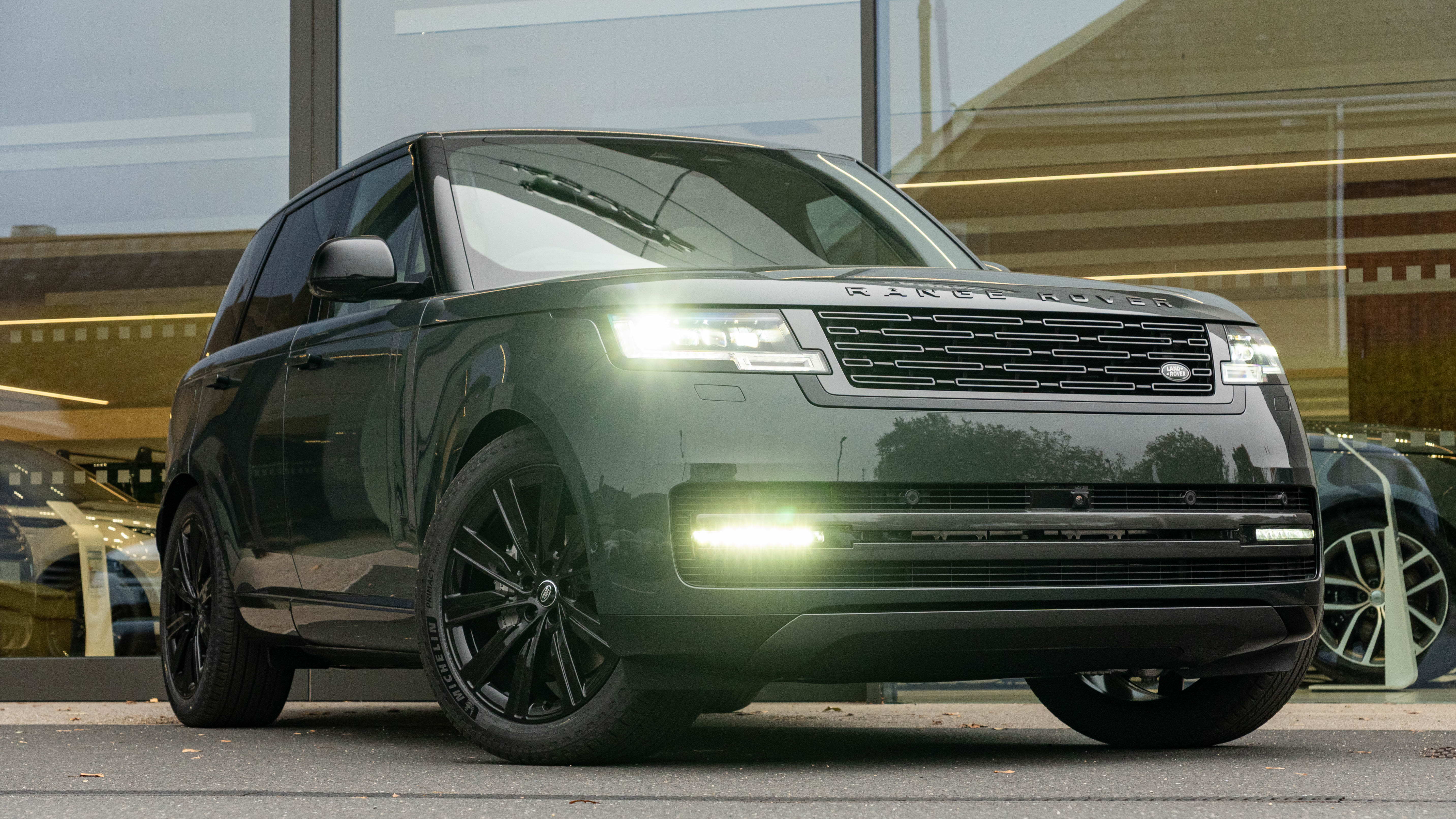 RANGE ROVER 3.0 D350 SE 4DR AUTO ESTATE