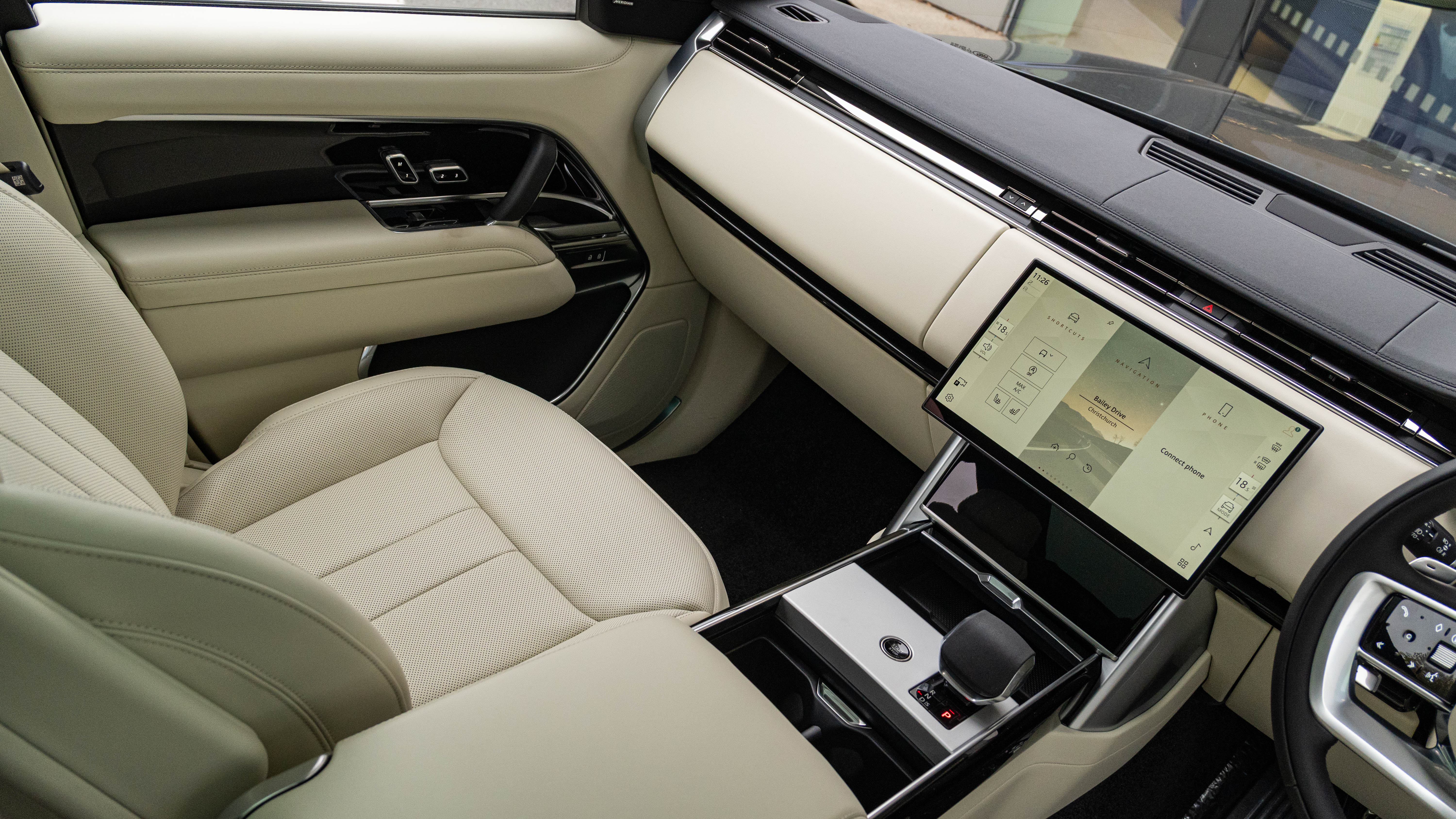 RANGE ROVER 3.0 D350 SE 4DR AUTO ESTATE