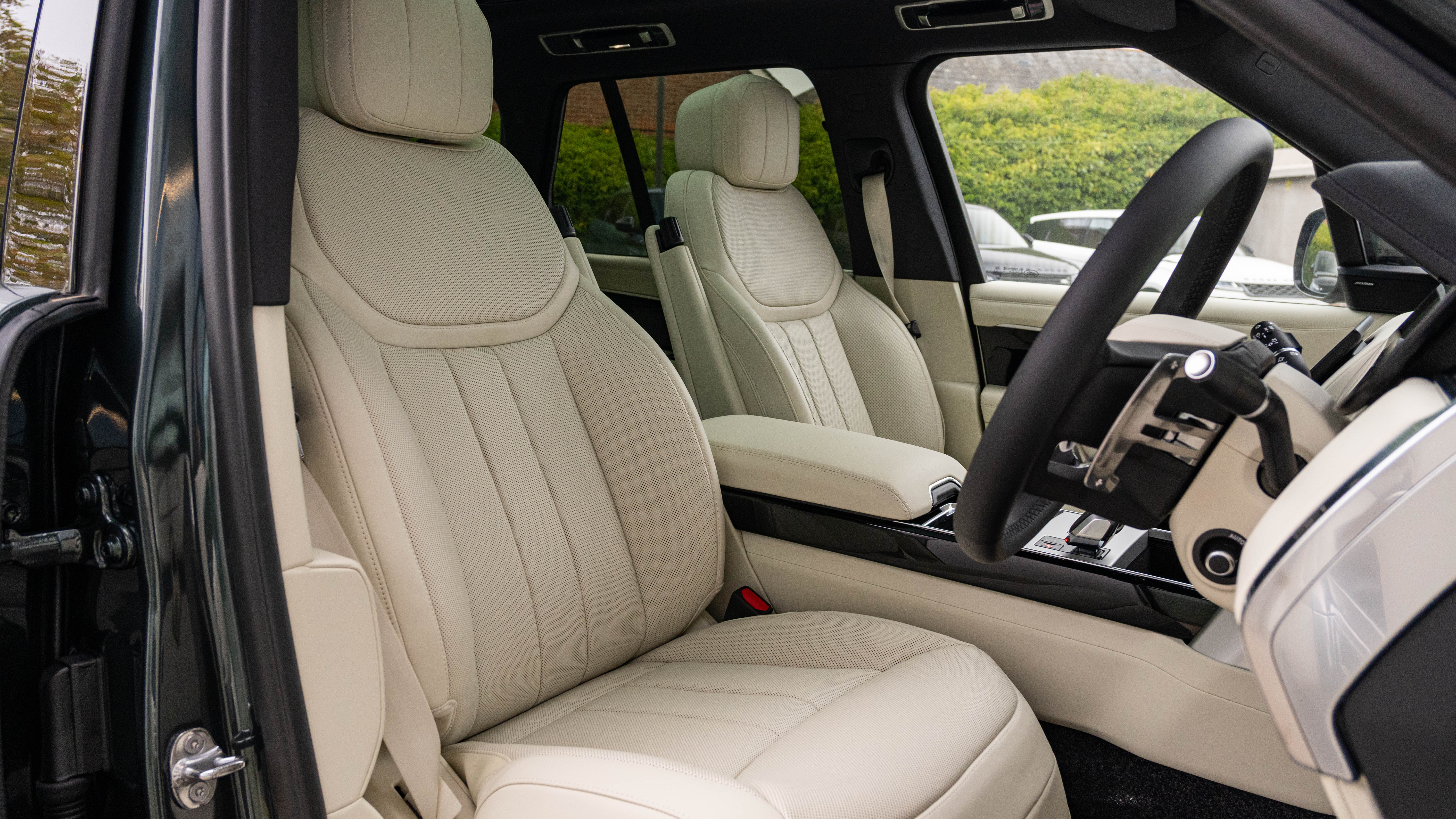 RANGE ROVER 3.0 D350 SE 4DR AUTO ESTATE