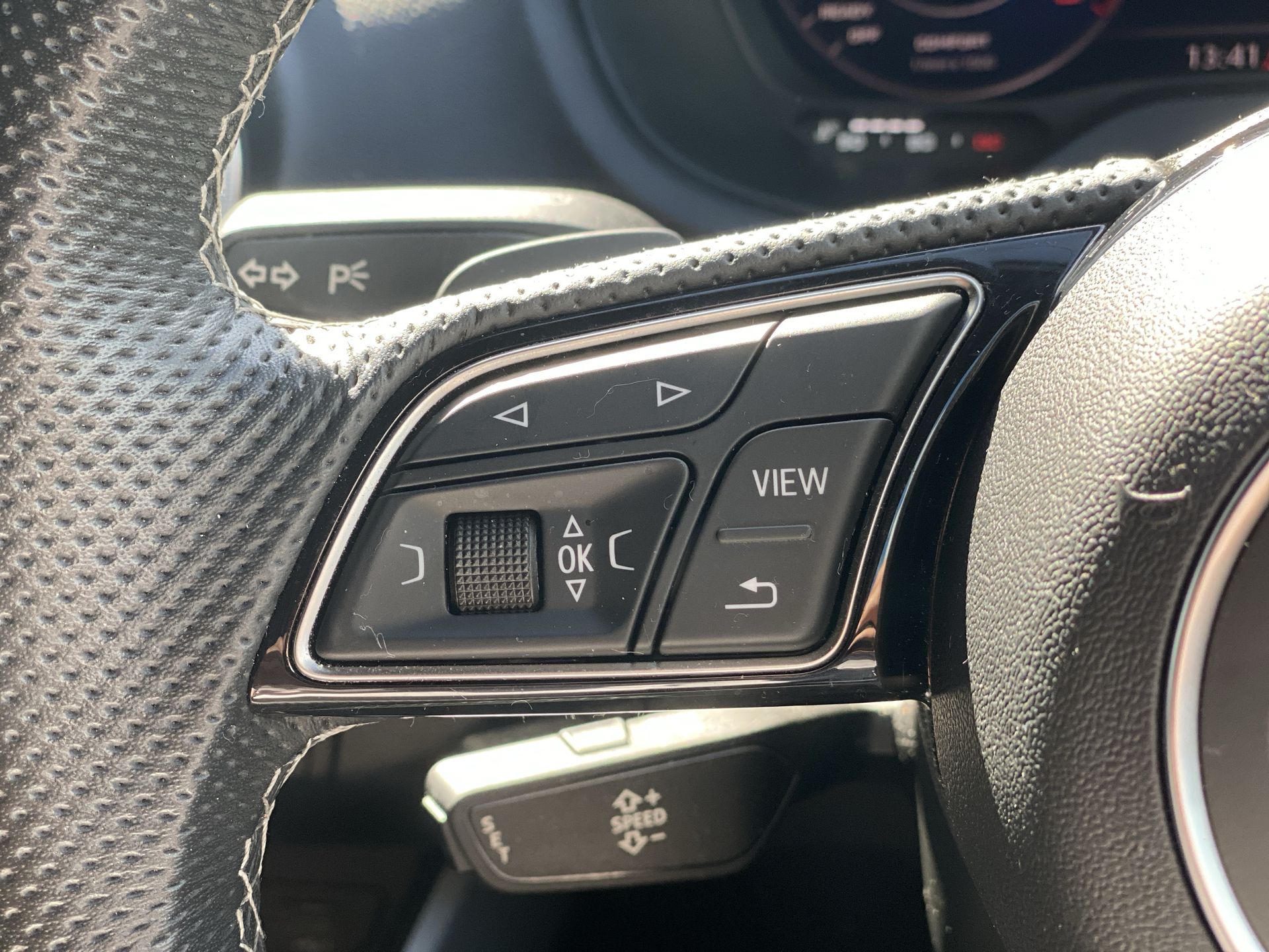 35 TFSI S TRONIC