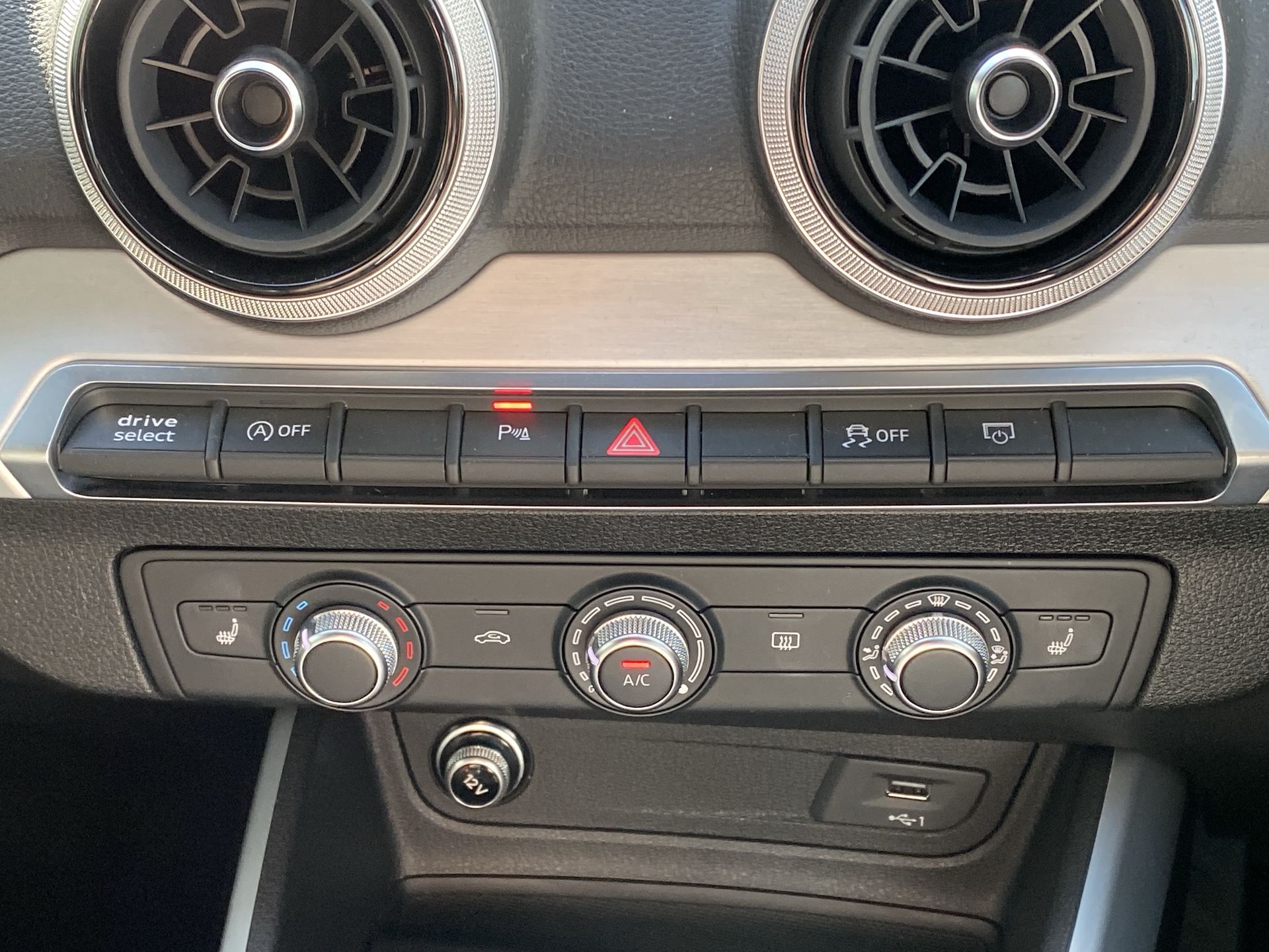 35 TFSI S TRONIC