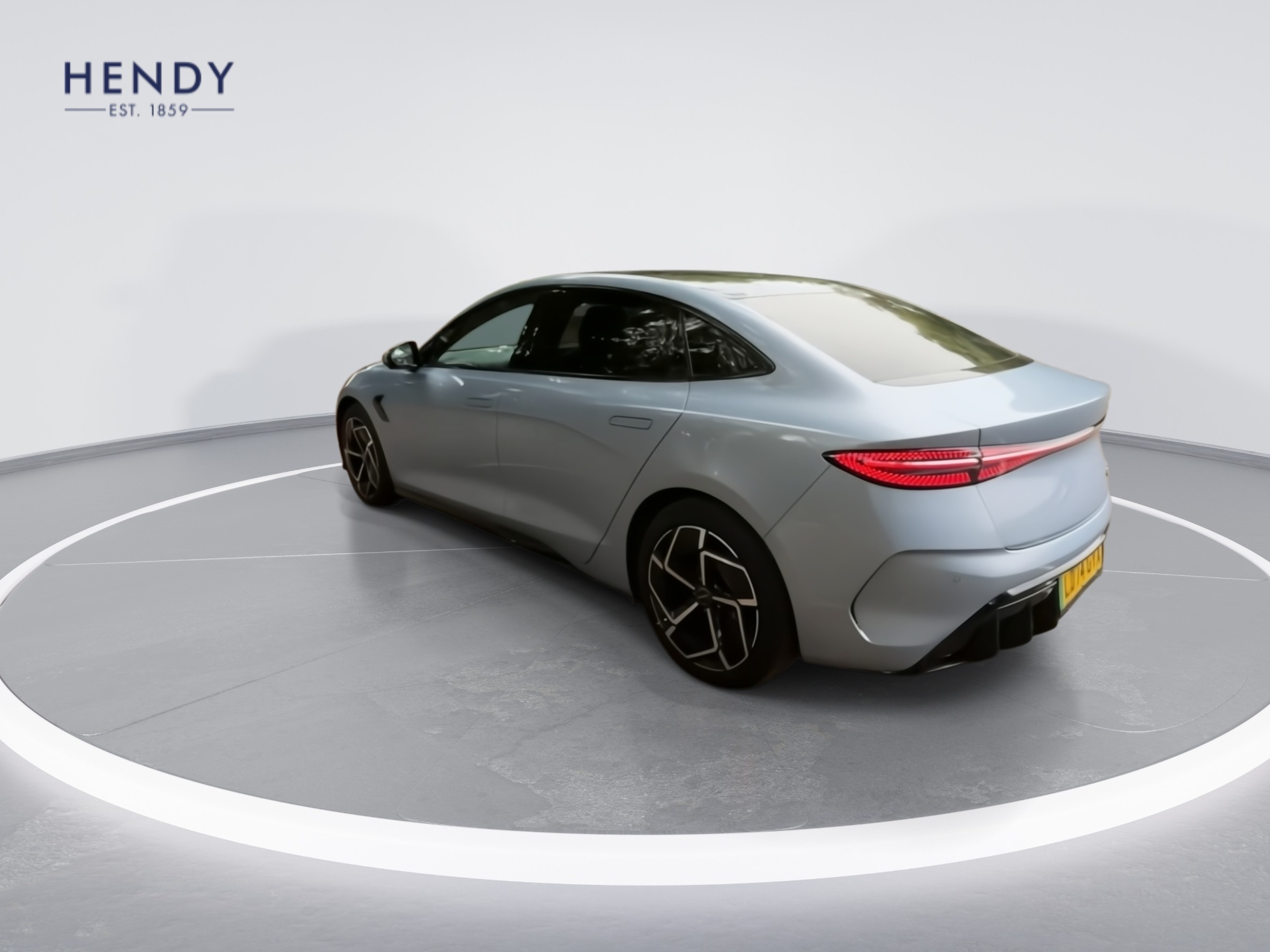 AWD 83KWH