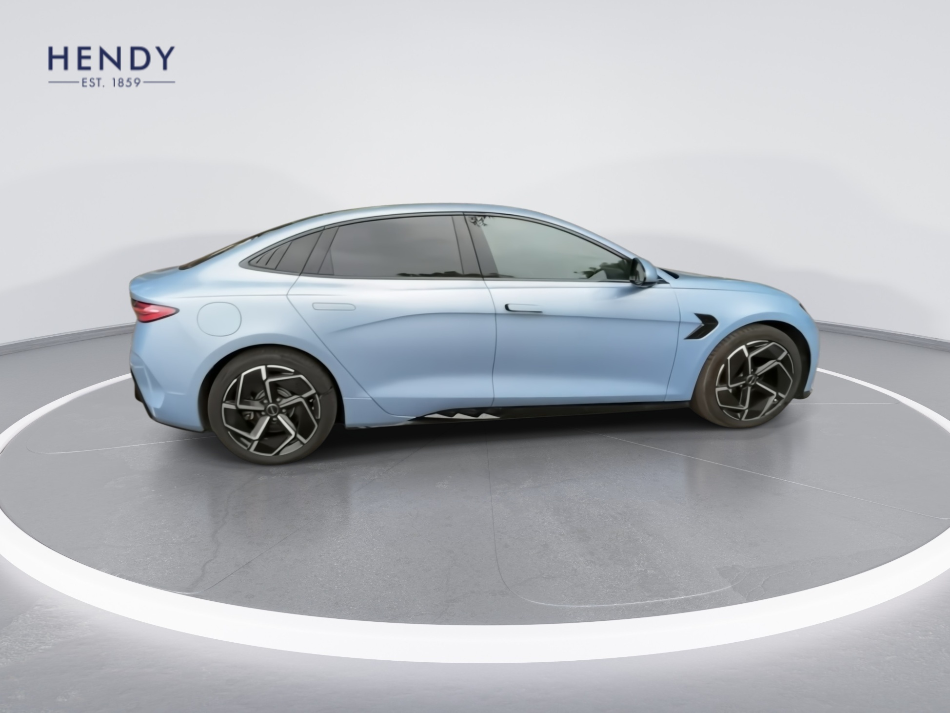 AWD 83KWH