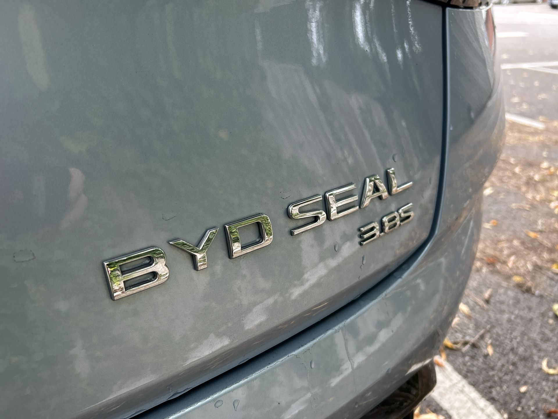AWD 83KWH