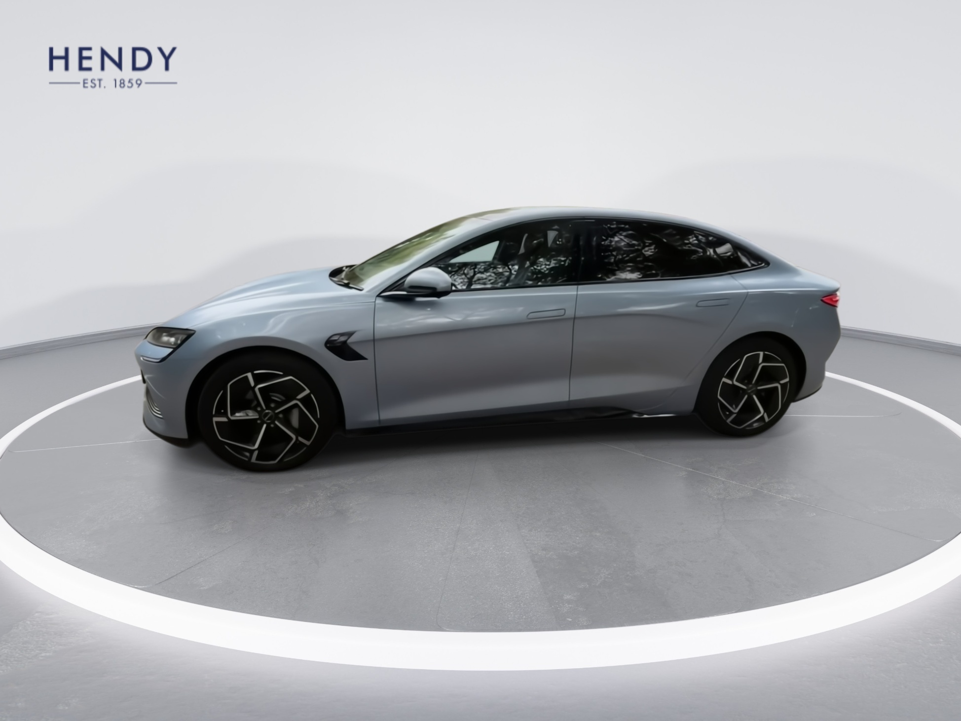 AWD 83KWH