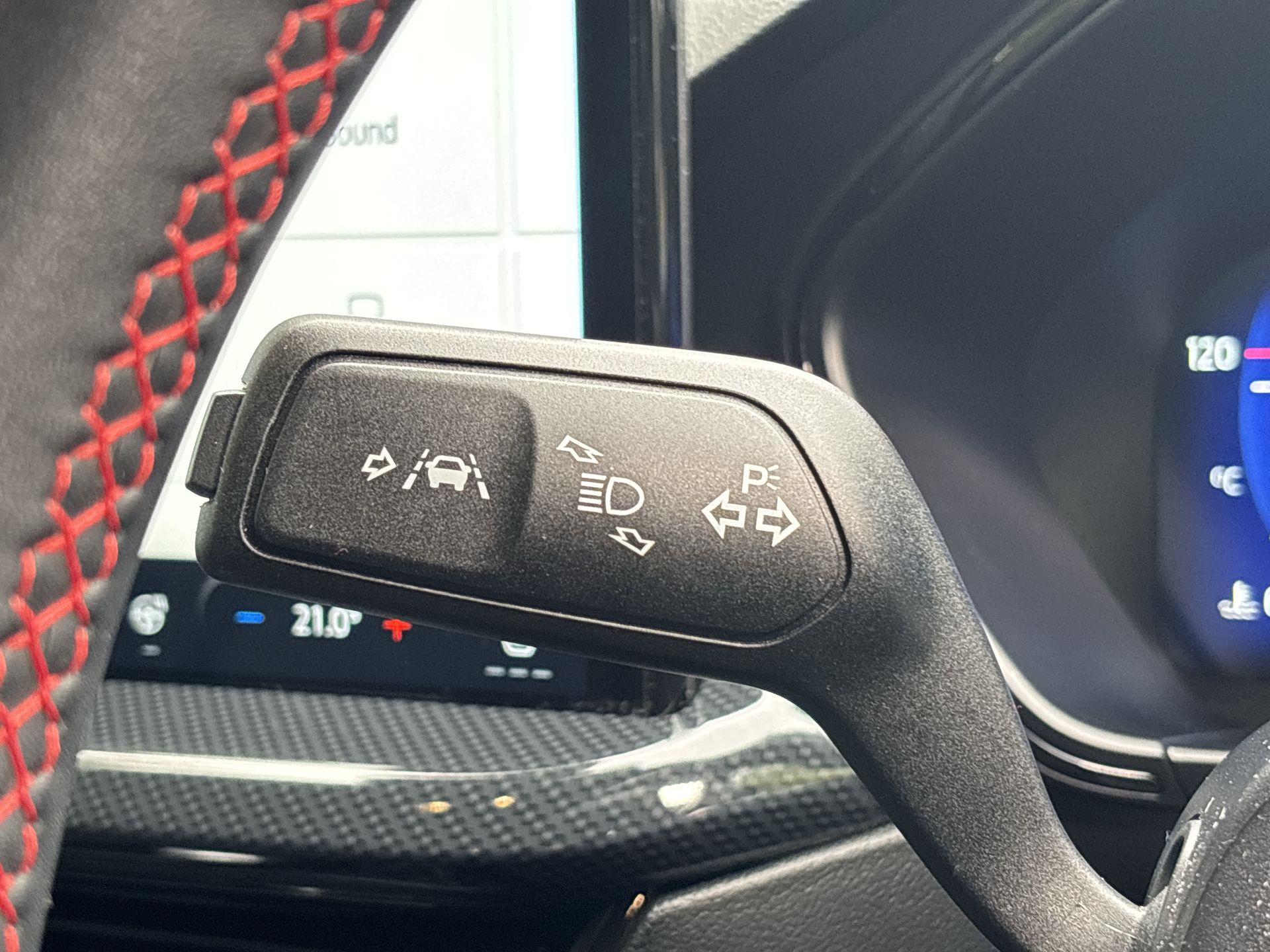 ECOBOOST HYBRID MHEV 155