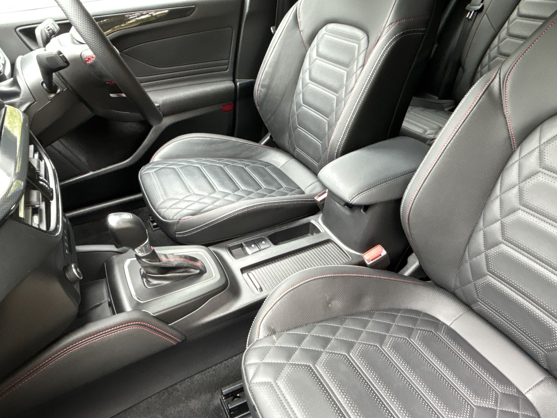 ECOBOOST HYBRID MHEV 155