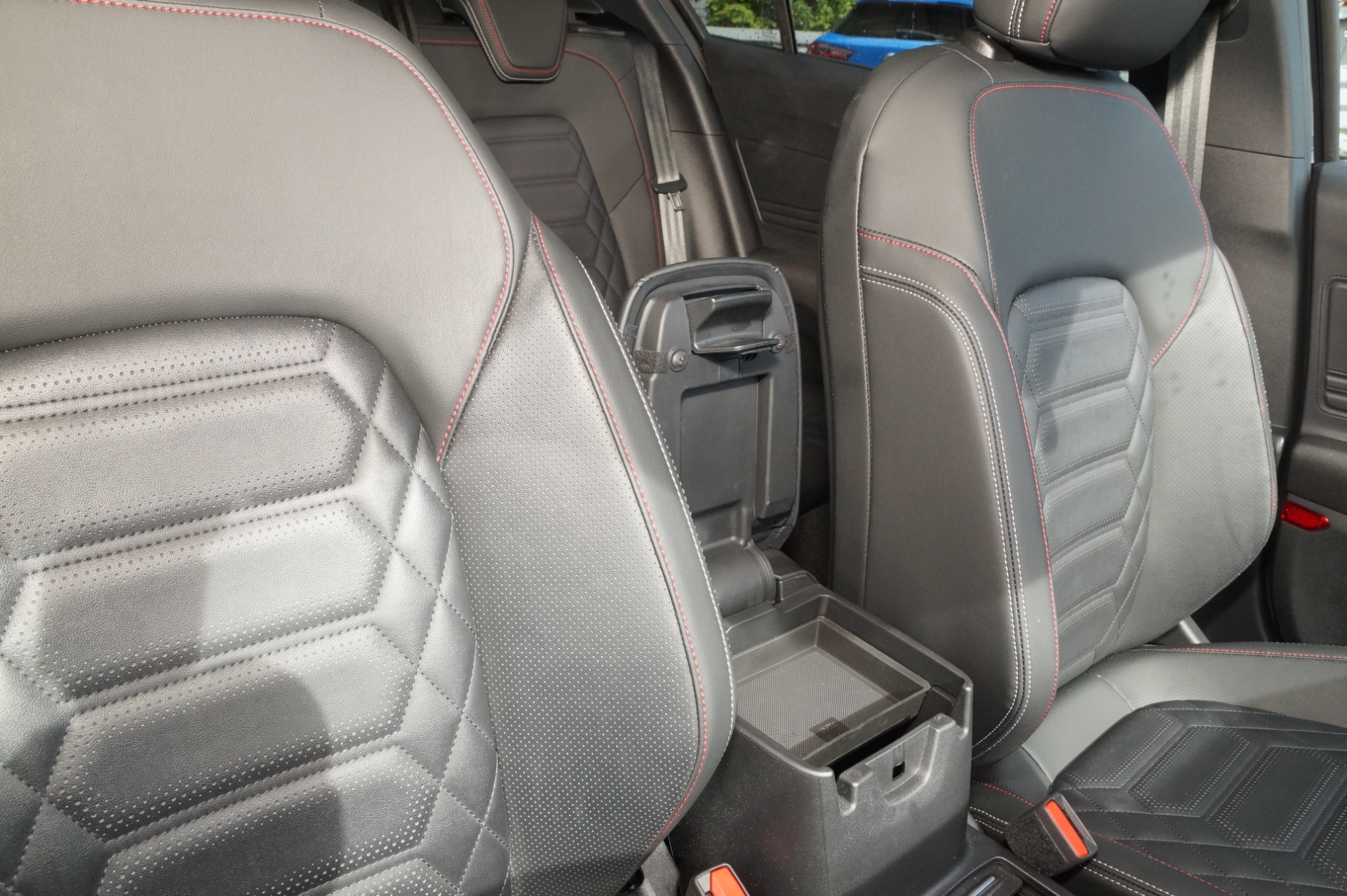 ECOBOOST HYBRID MHEV 155