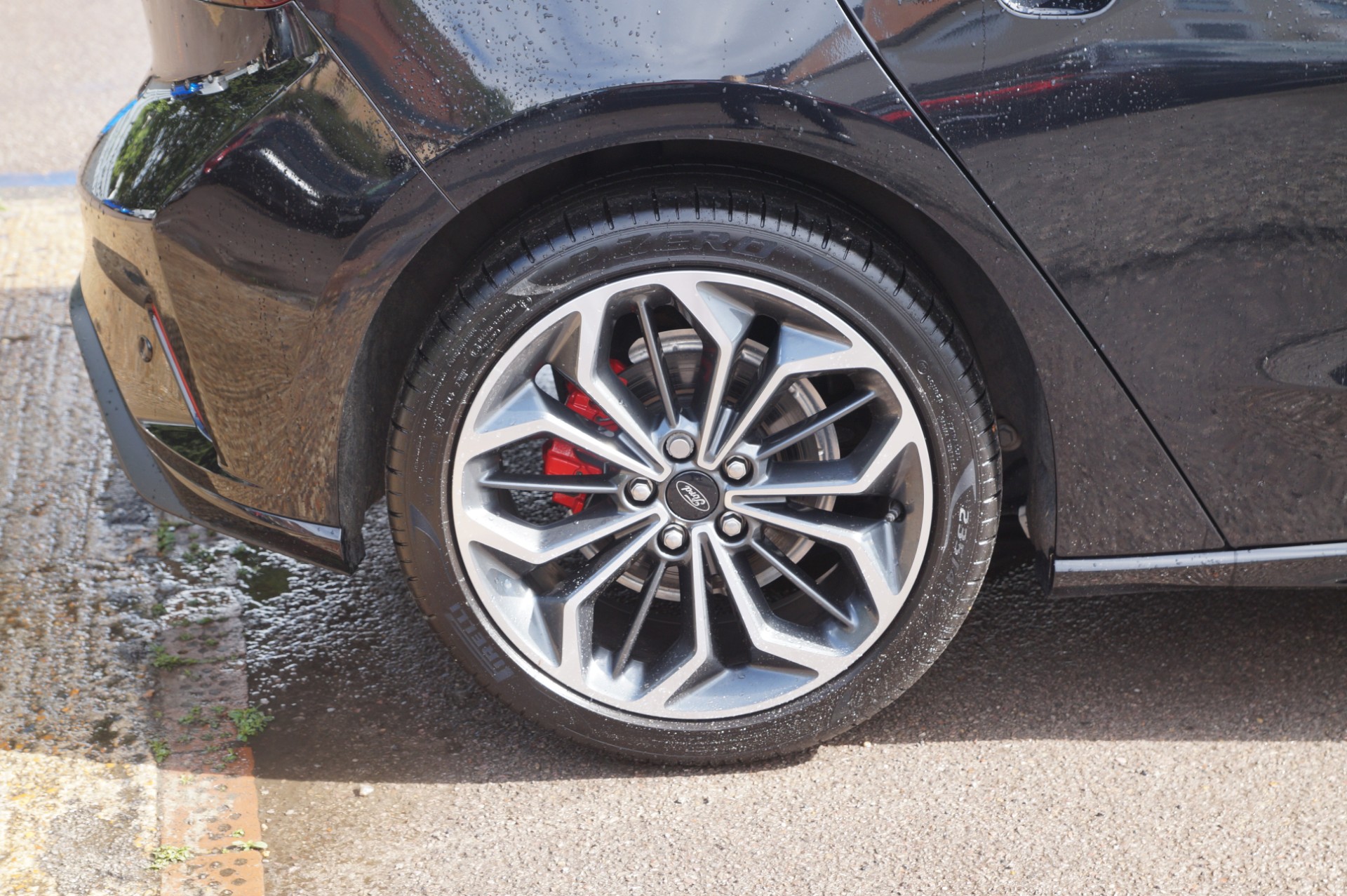 ECOBOOST HYBRID MHEV 155