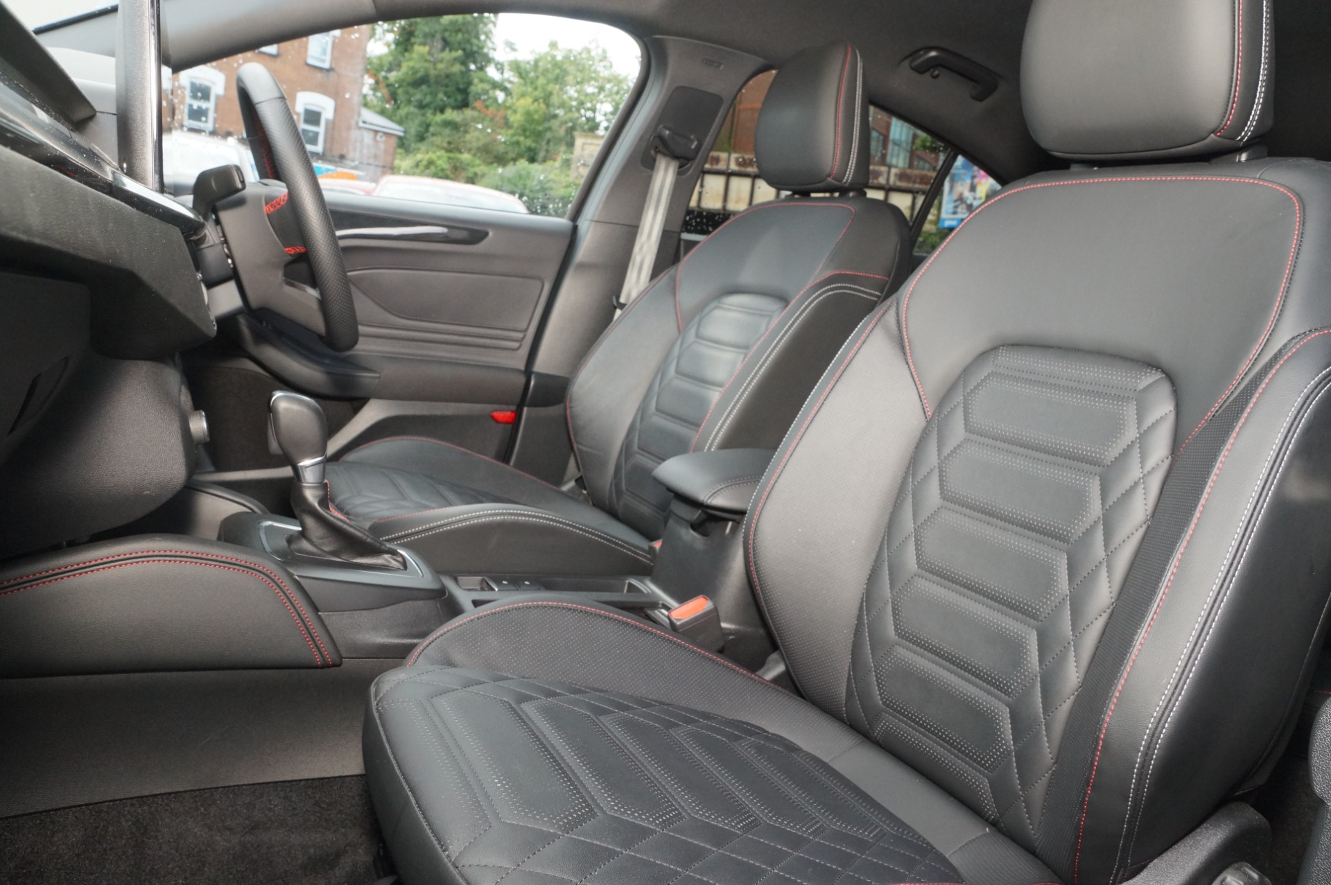 ECOBOOST HYBRID MHEV 155