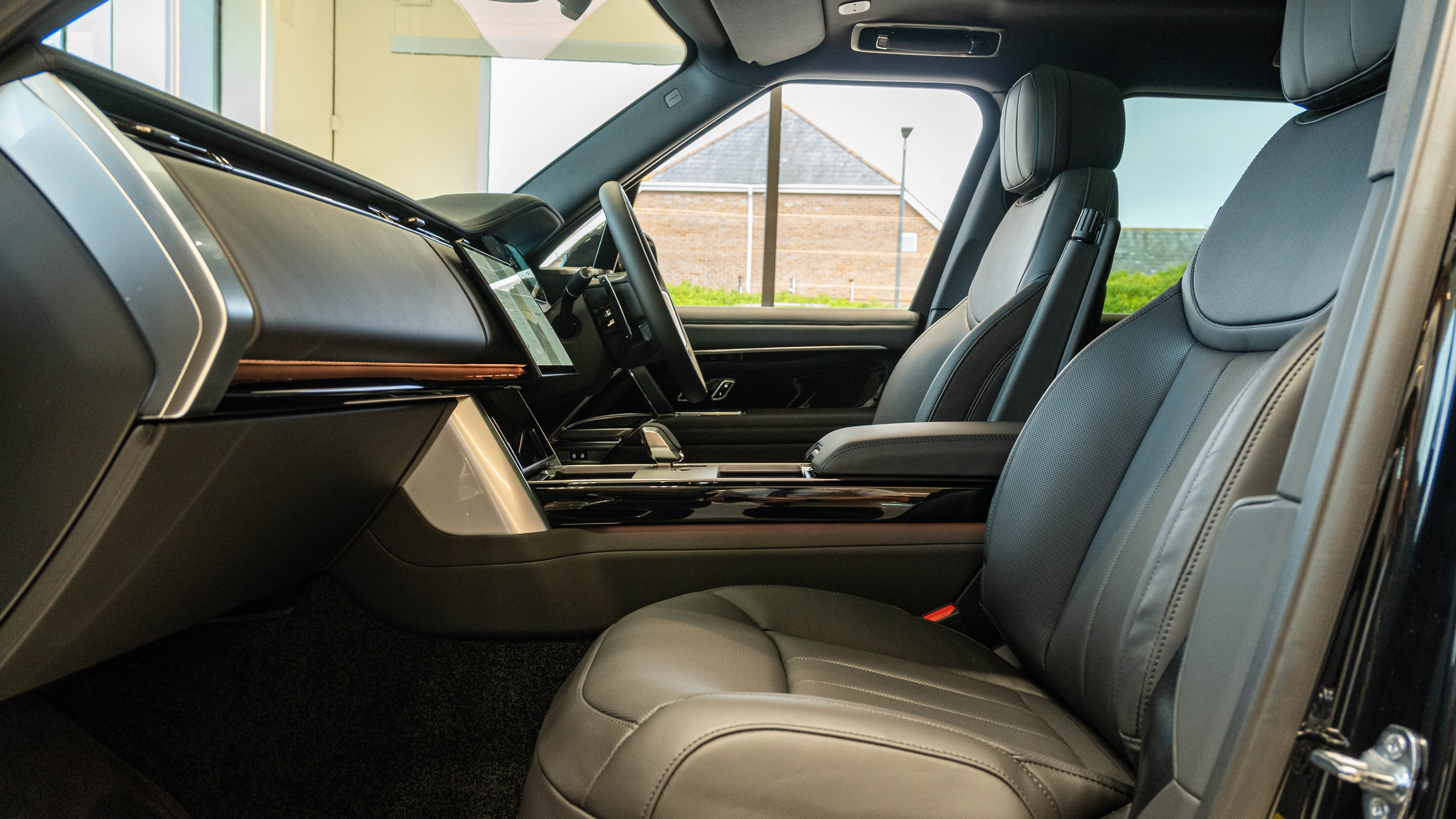 RANGE ROVER 3.0 D350 SE 4DR AUTO ESTATE