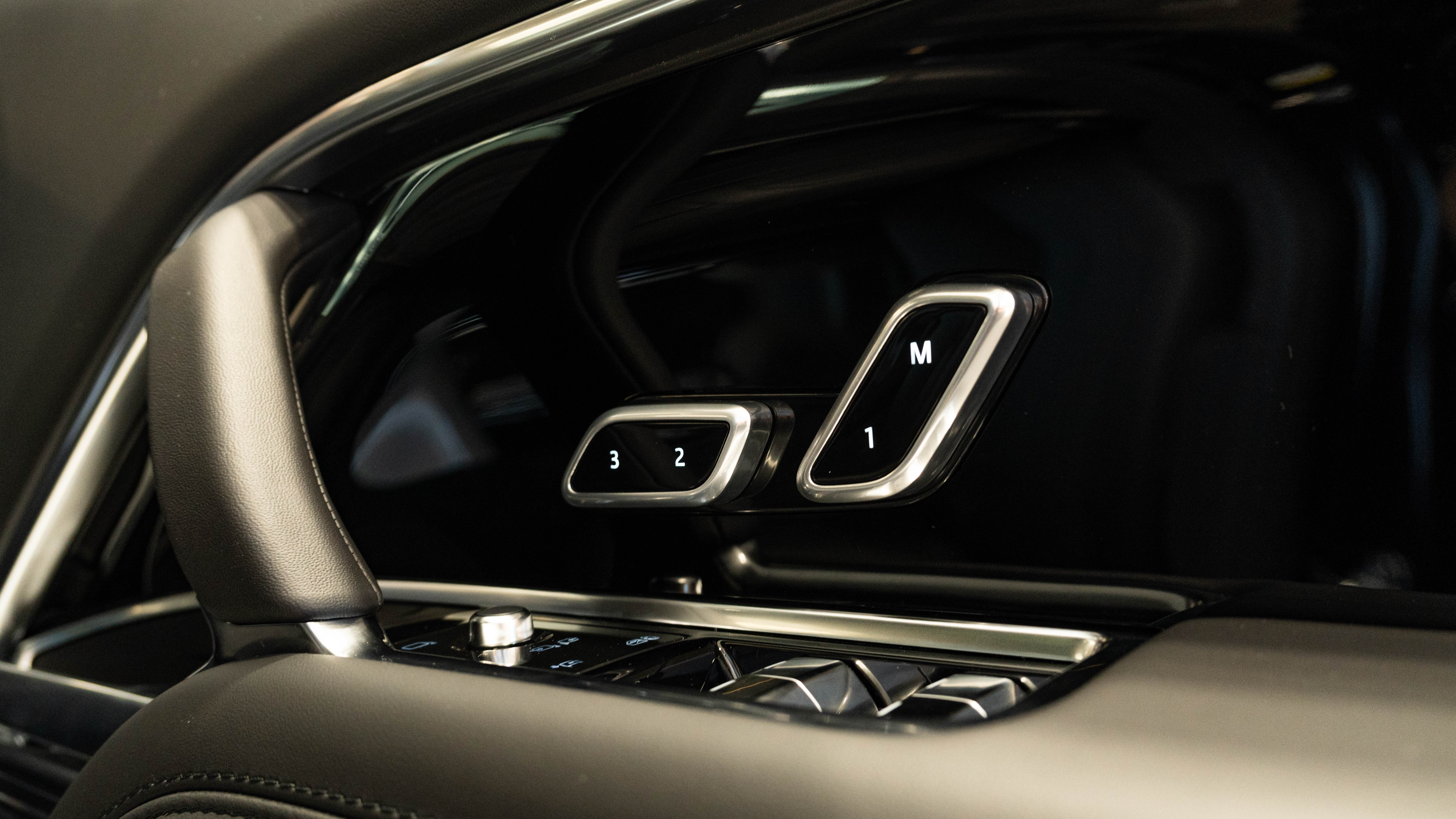 RANGE ROVER 3.0 D350 SE 4DR AUTO ESTATE