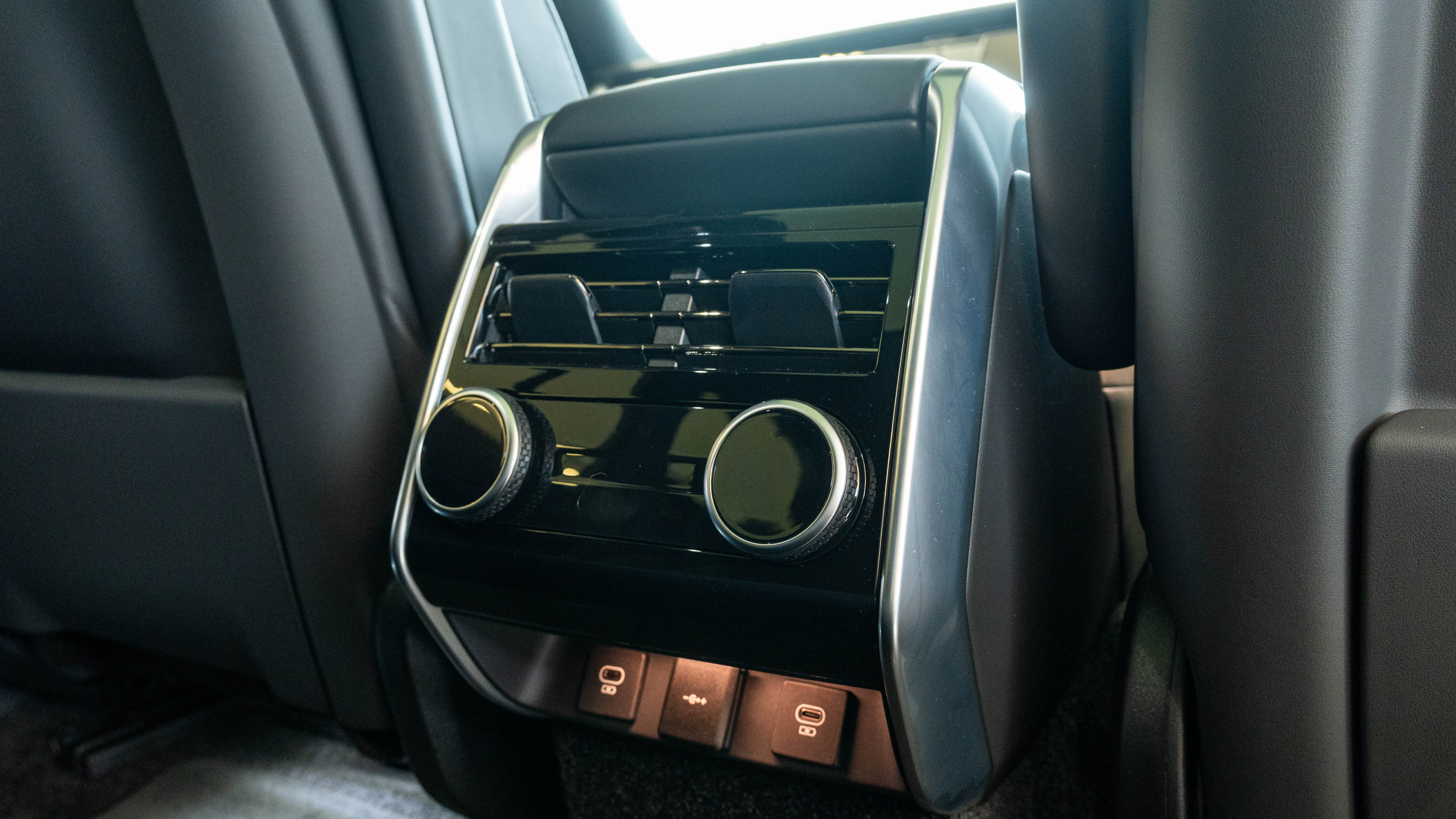 RANGE ROVER 3.0 D350 SE 4DR AUTO ESTATE