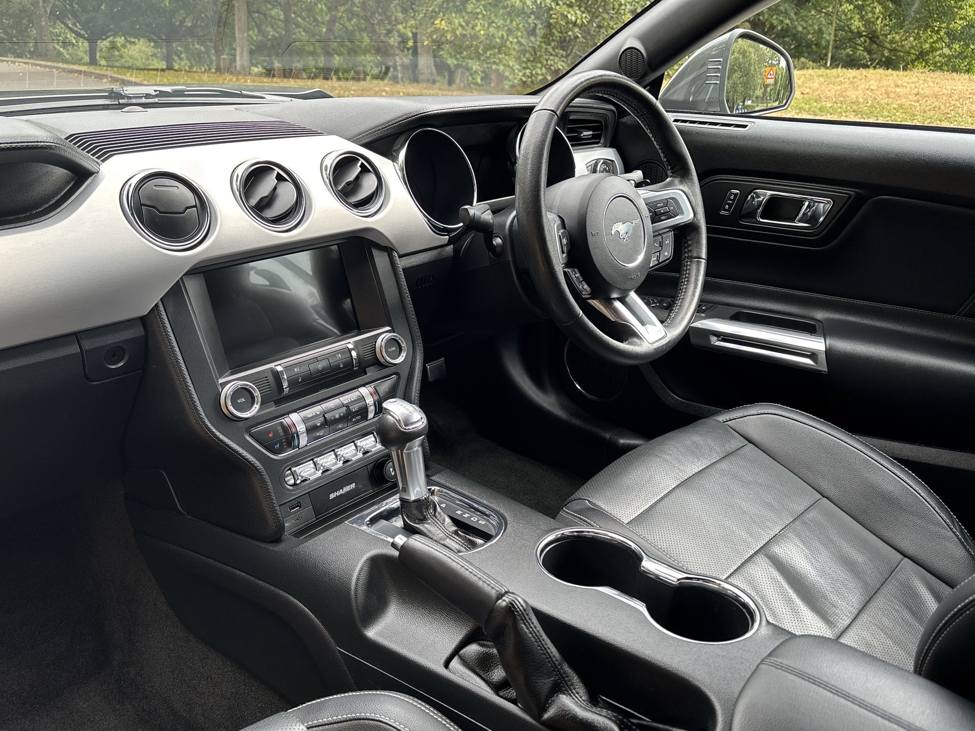 V8