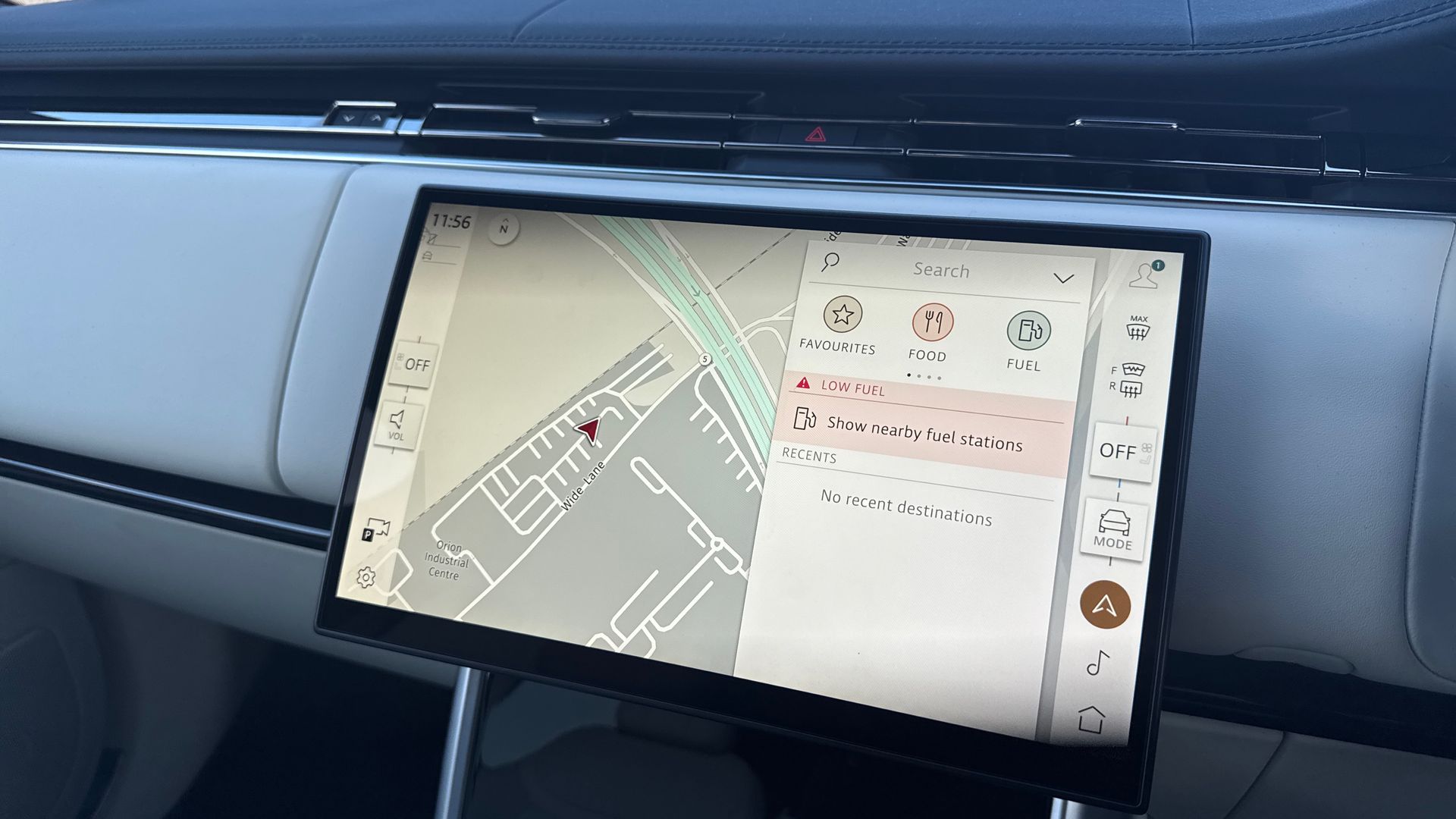 RANGE ROVER 3.0 D300 SE 4DR AUTO ESTATE