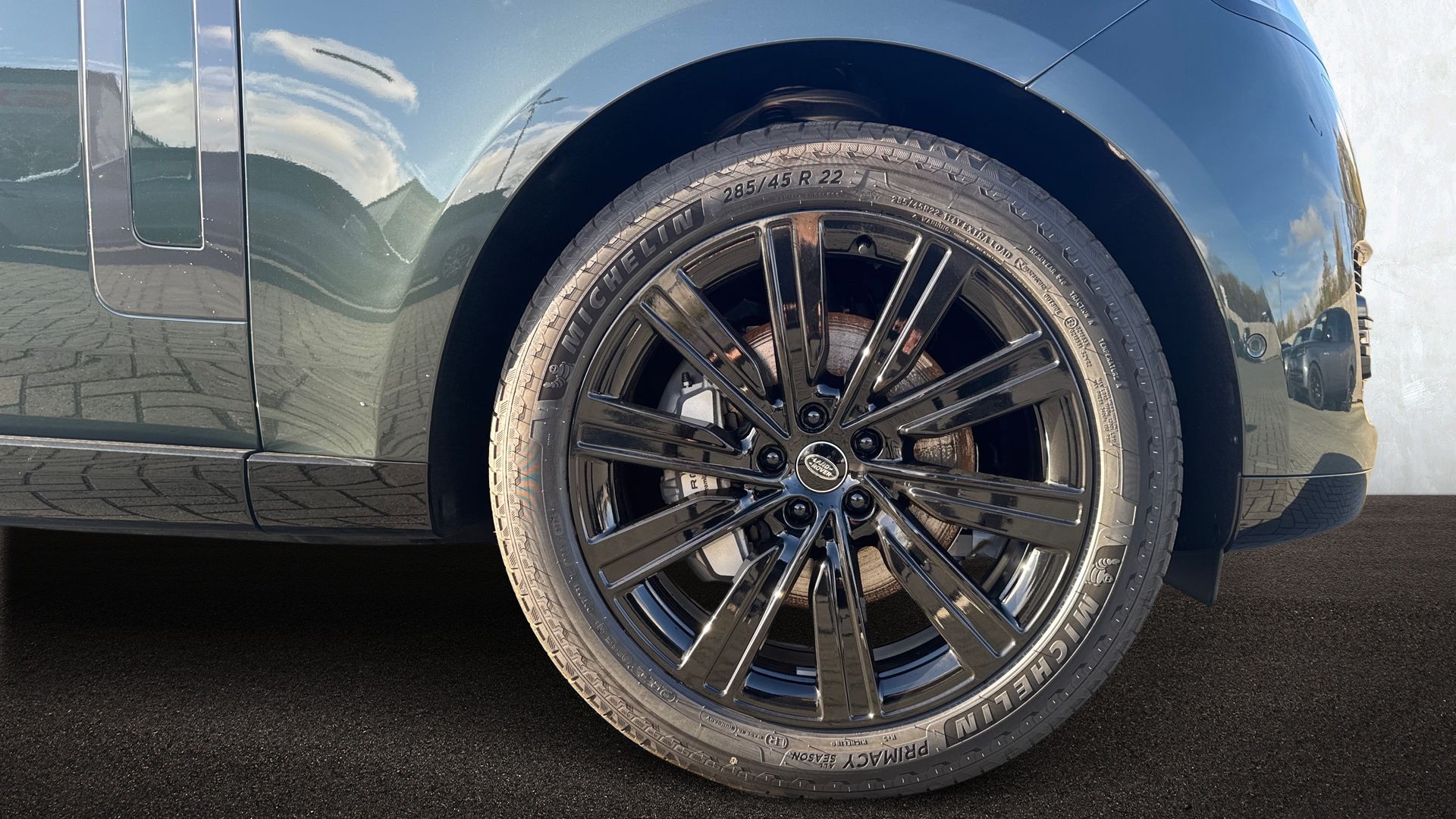 RANGE ROVER 3.0 D300 SE 4DR AUTO ESTATE