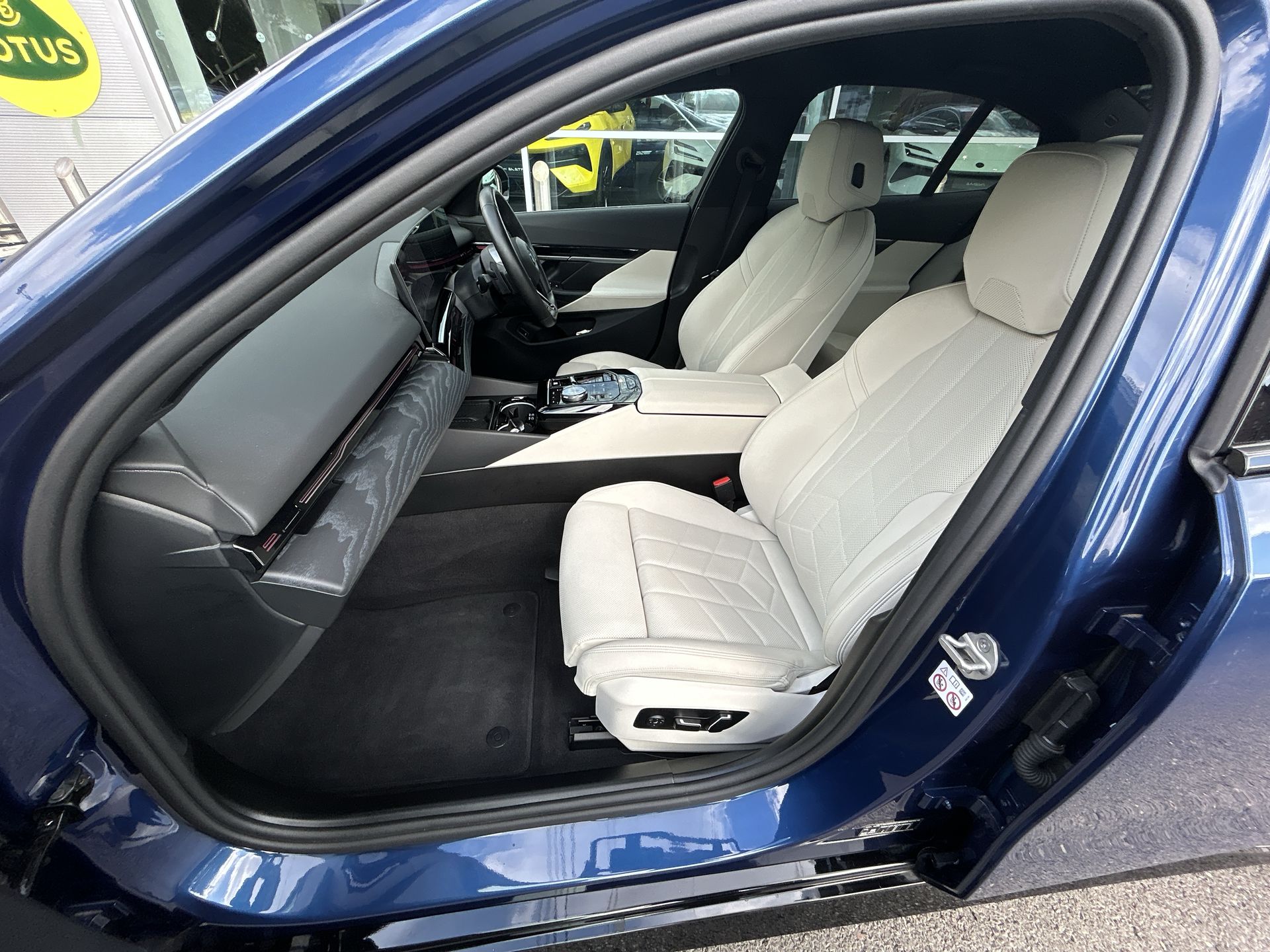 520I
