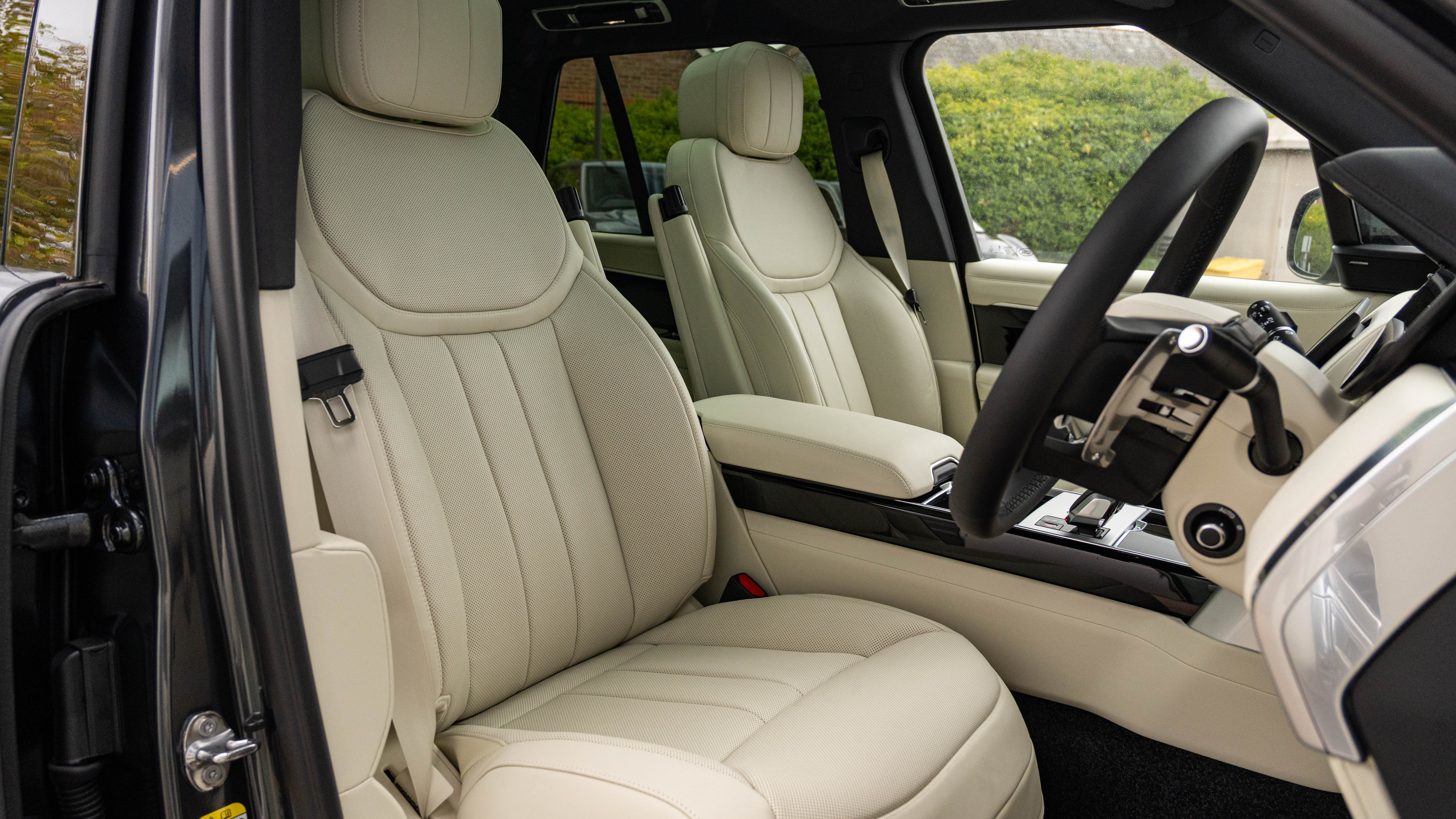 RANGE ROVER 3.0 D350 SE 4DR AUTO ESTATE