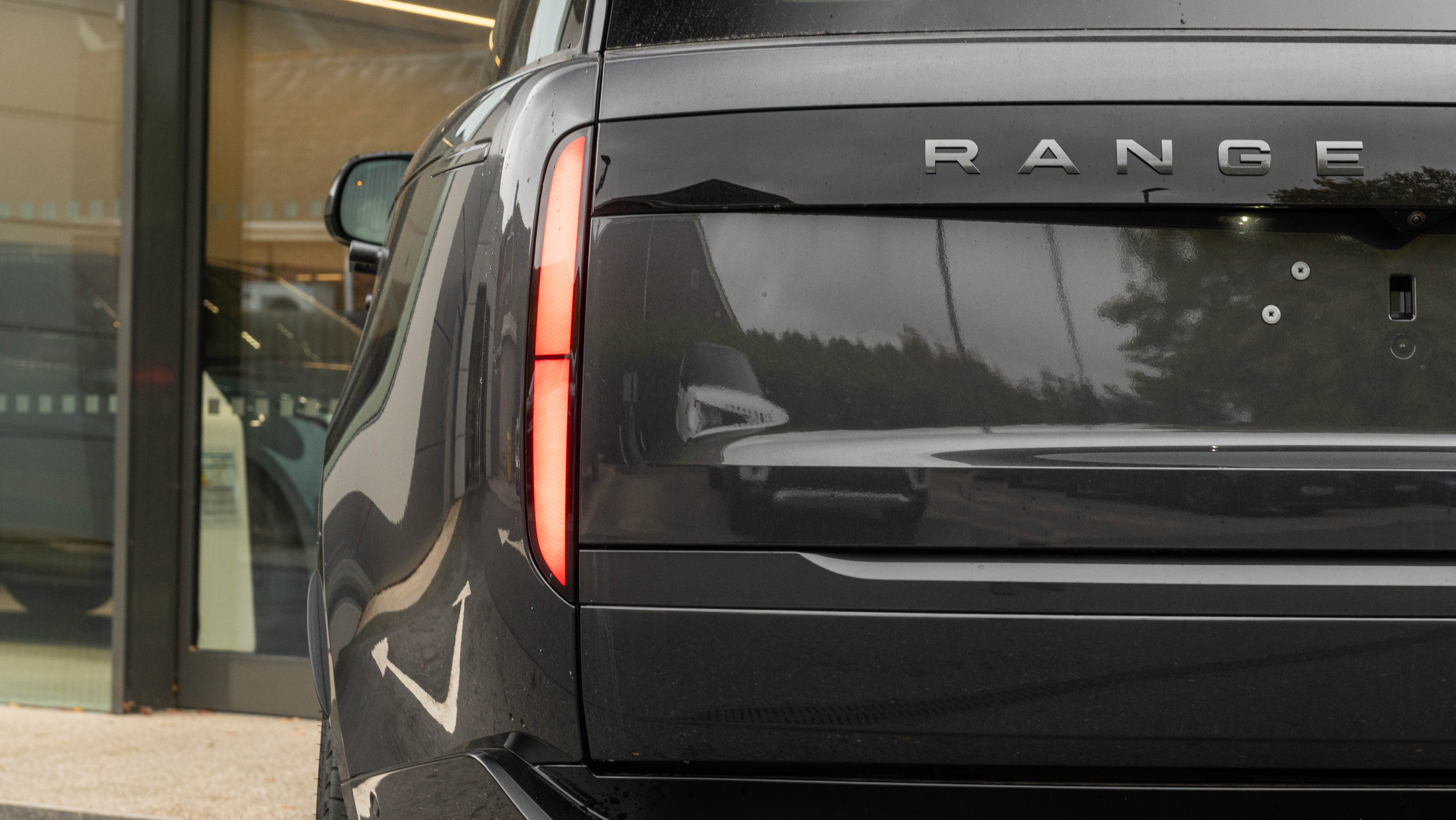RANGE ROVER 3.0 D350 SE 4DR AUTO ESTATE