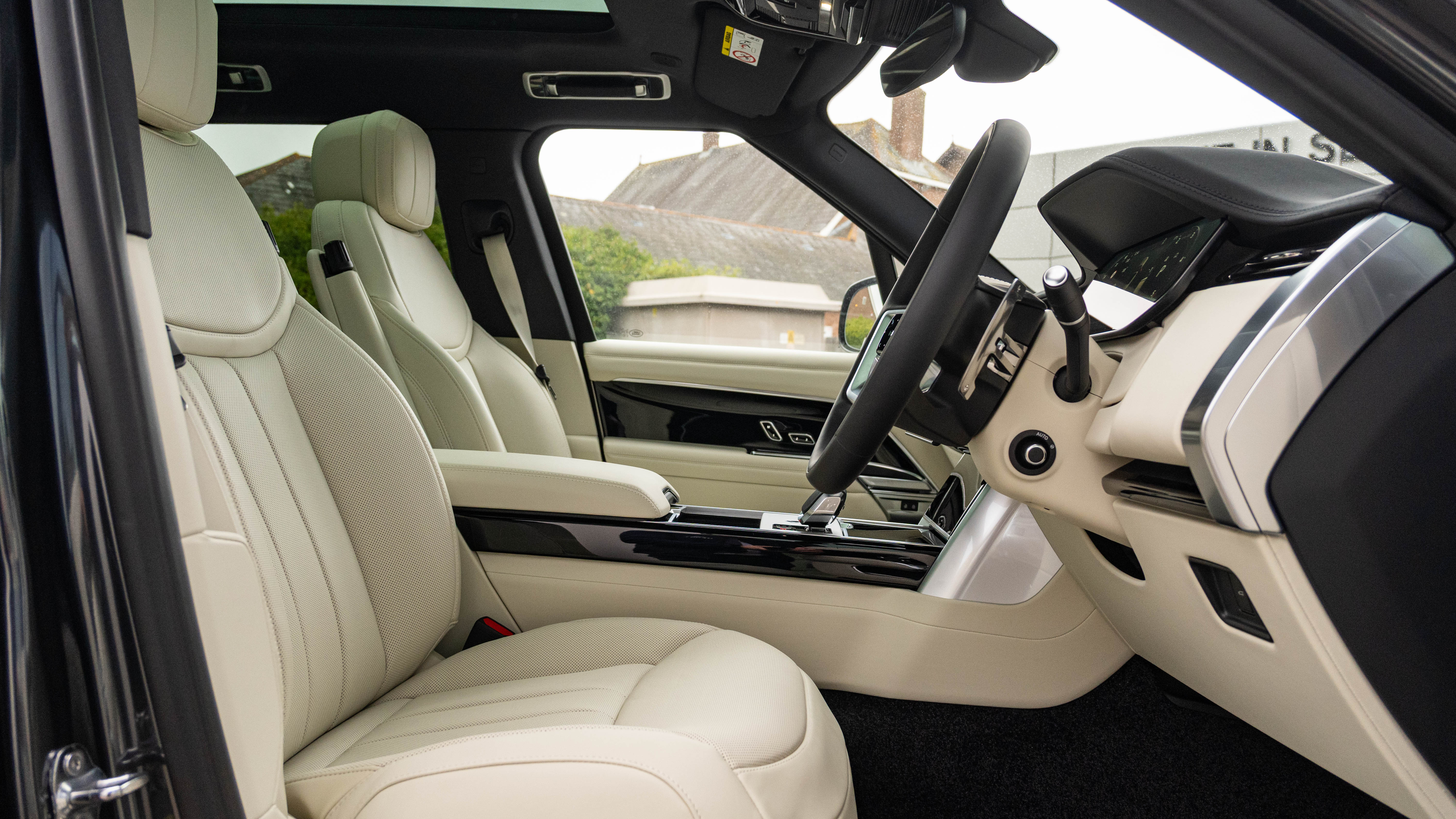 RANGE ROVER 3.0 D350 SE 4DR AUTO ESTATE