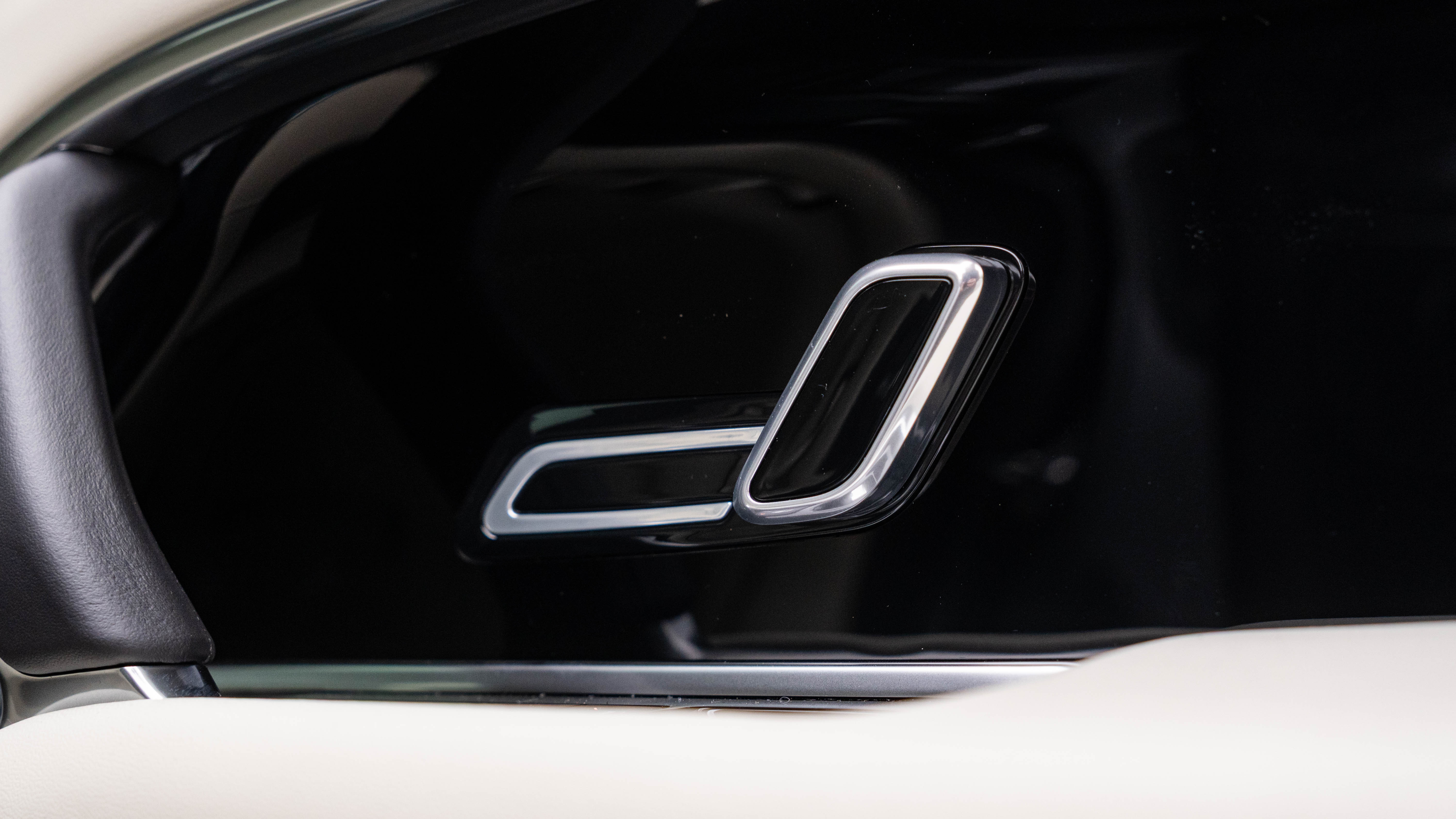 RANGE ROVER 3.0 D350 SE 4DR AUTO ESTATE