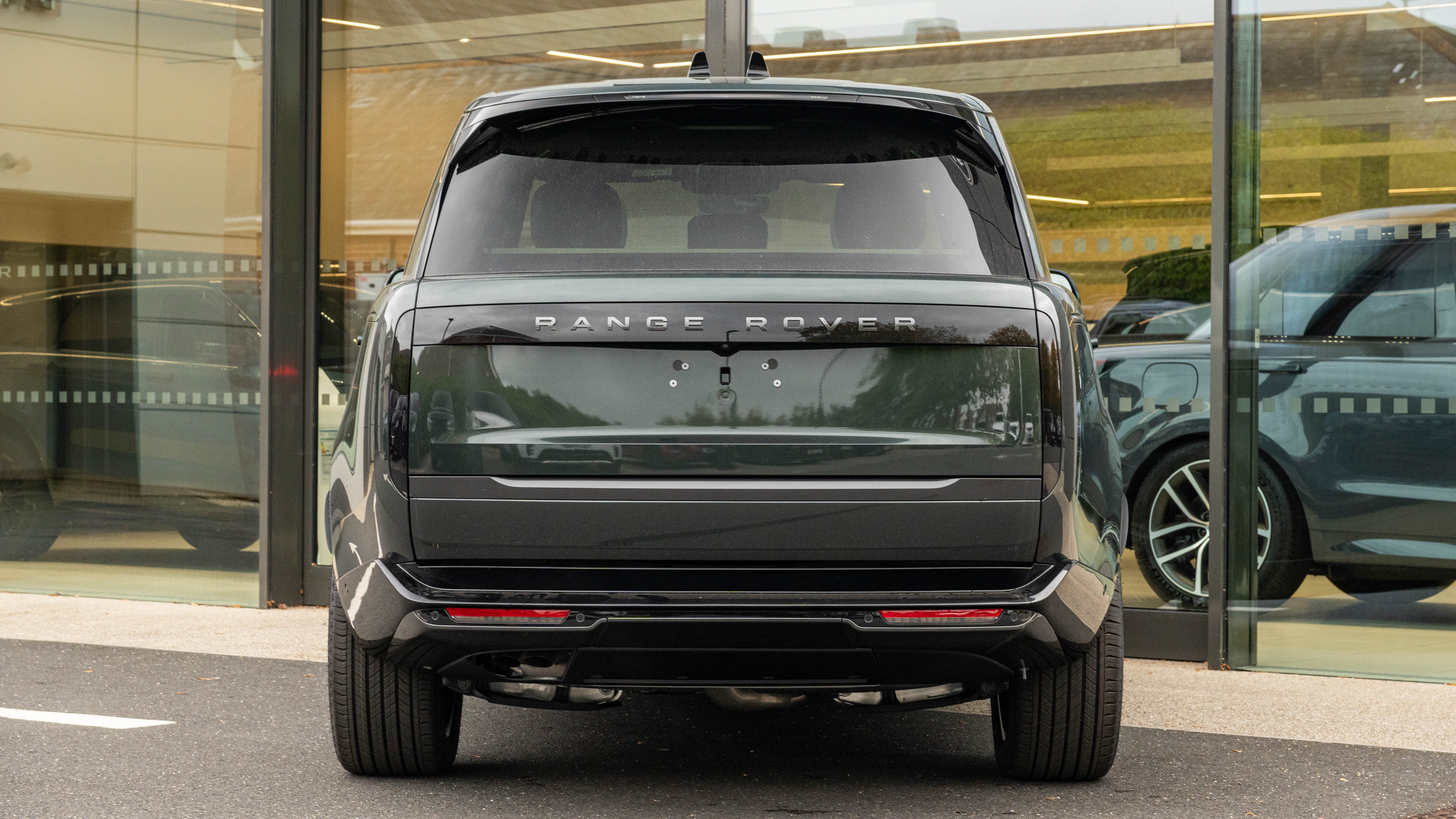 RANGE ROVER 3.0 D350 SE 4DR AUTO ESTATE