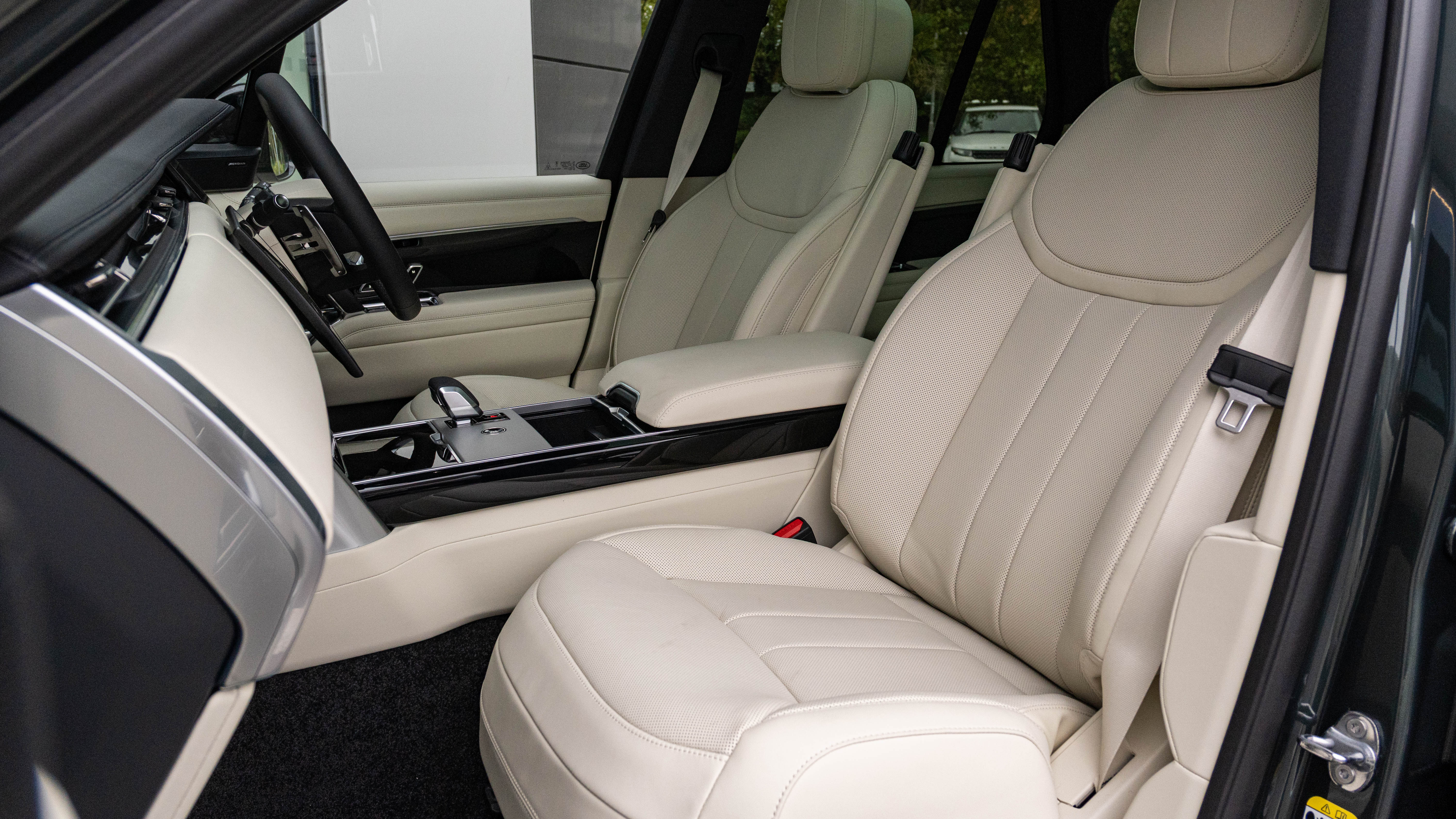 RANGE ROVER 3.0 D350 SE 4DR AUTO ESTATE