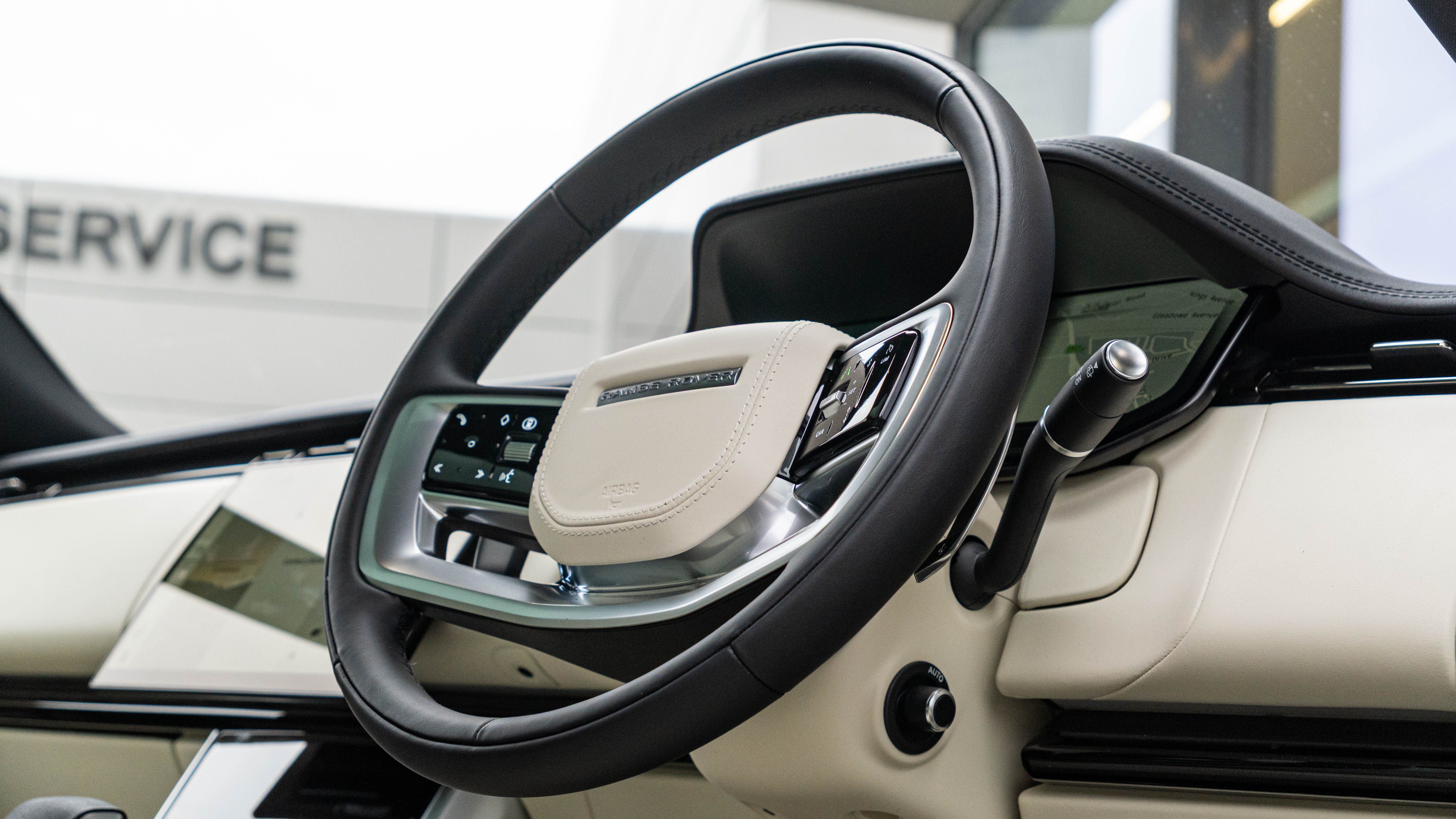 RANGE ROVER 3.0 D350 SE 4DR AUTO ESTATE