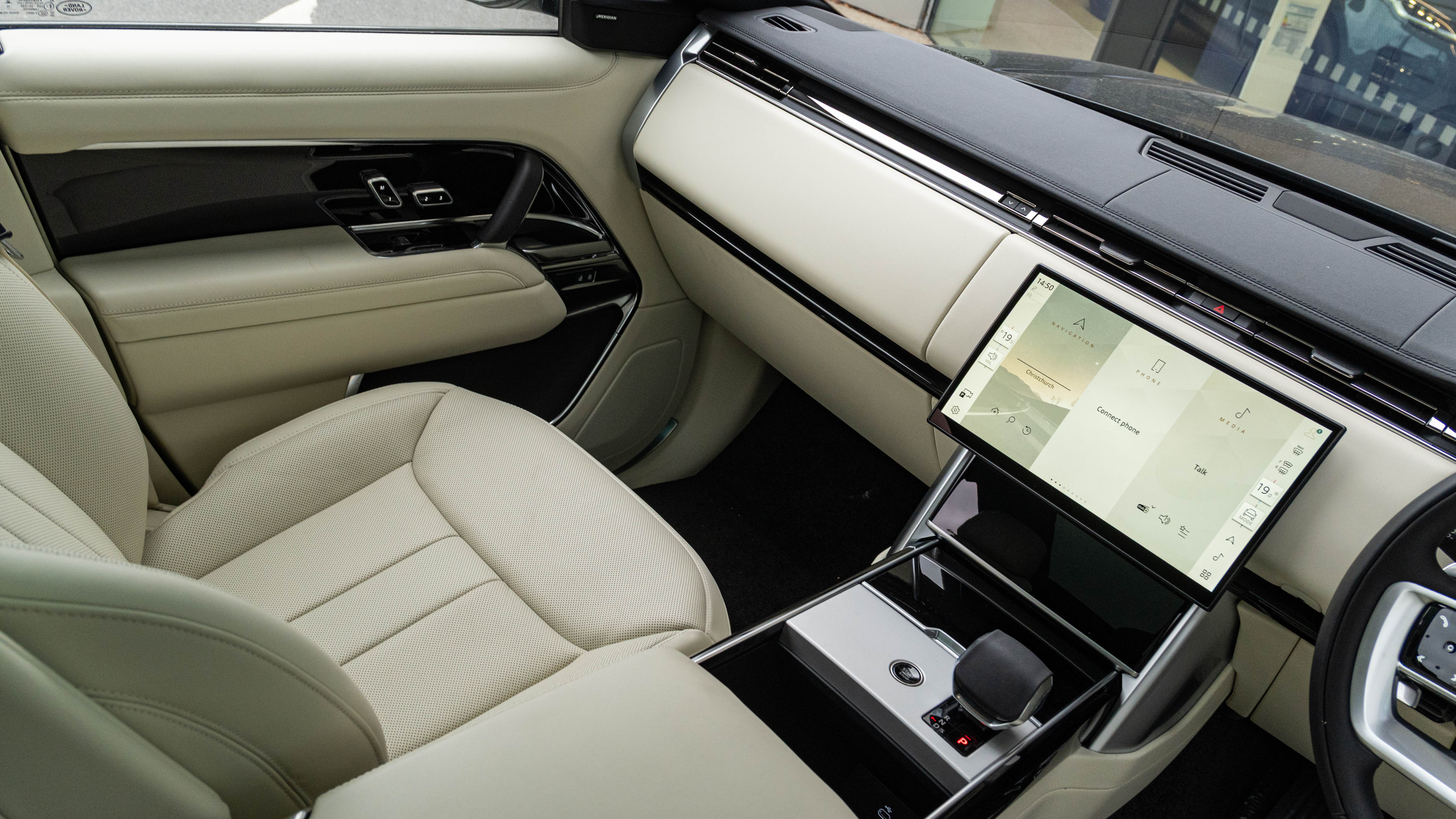 RANGE ROVER 3.0 D350 SE 4DR AUTO ESTATE