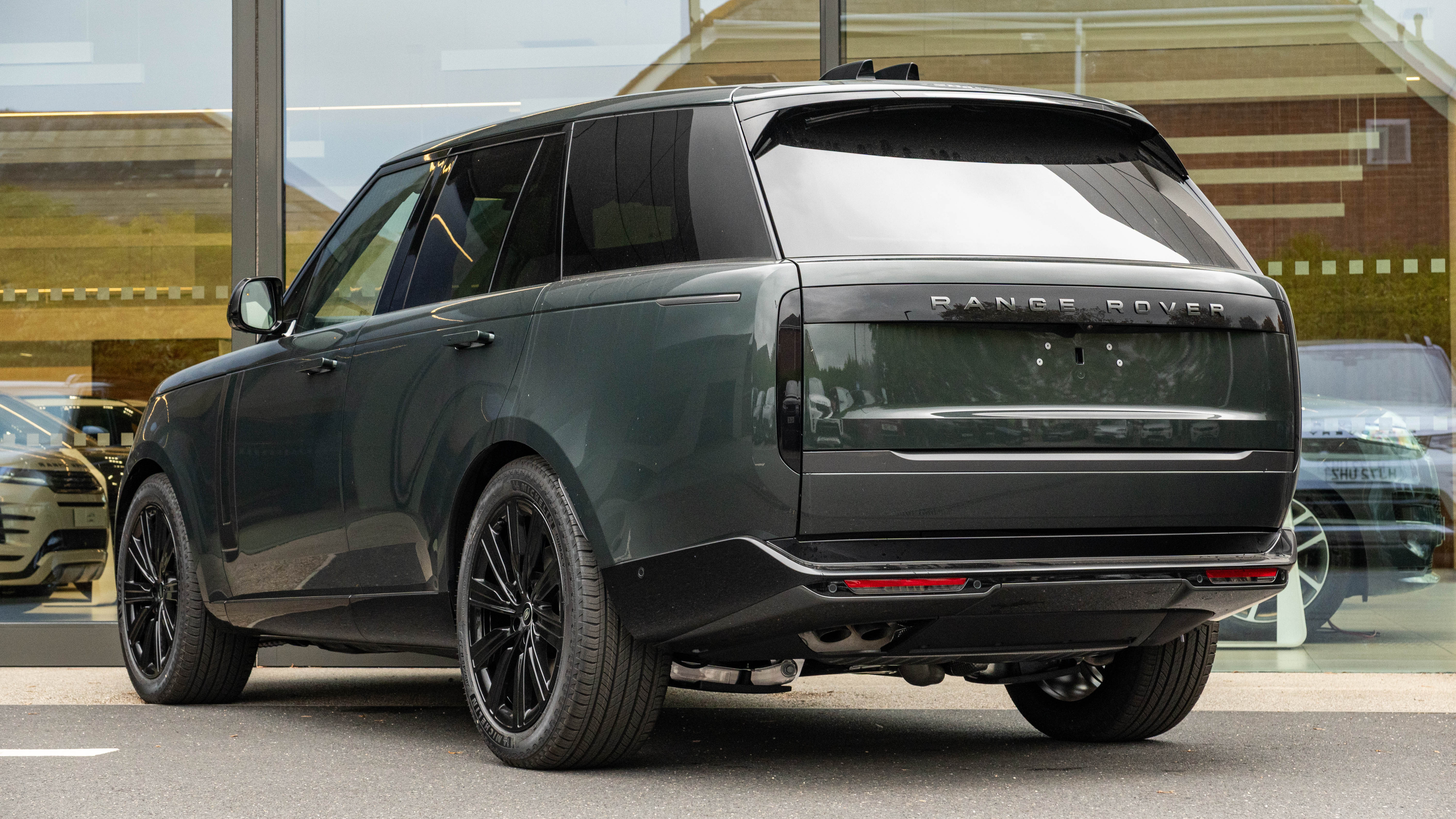 RANGE ROVER 3.0 D350 SE 4DR AUTO ESTATE