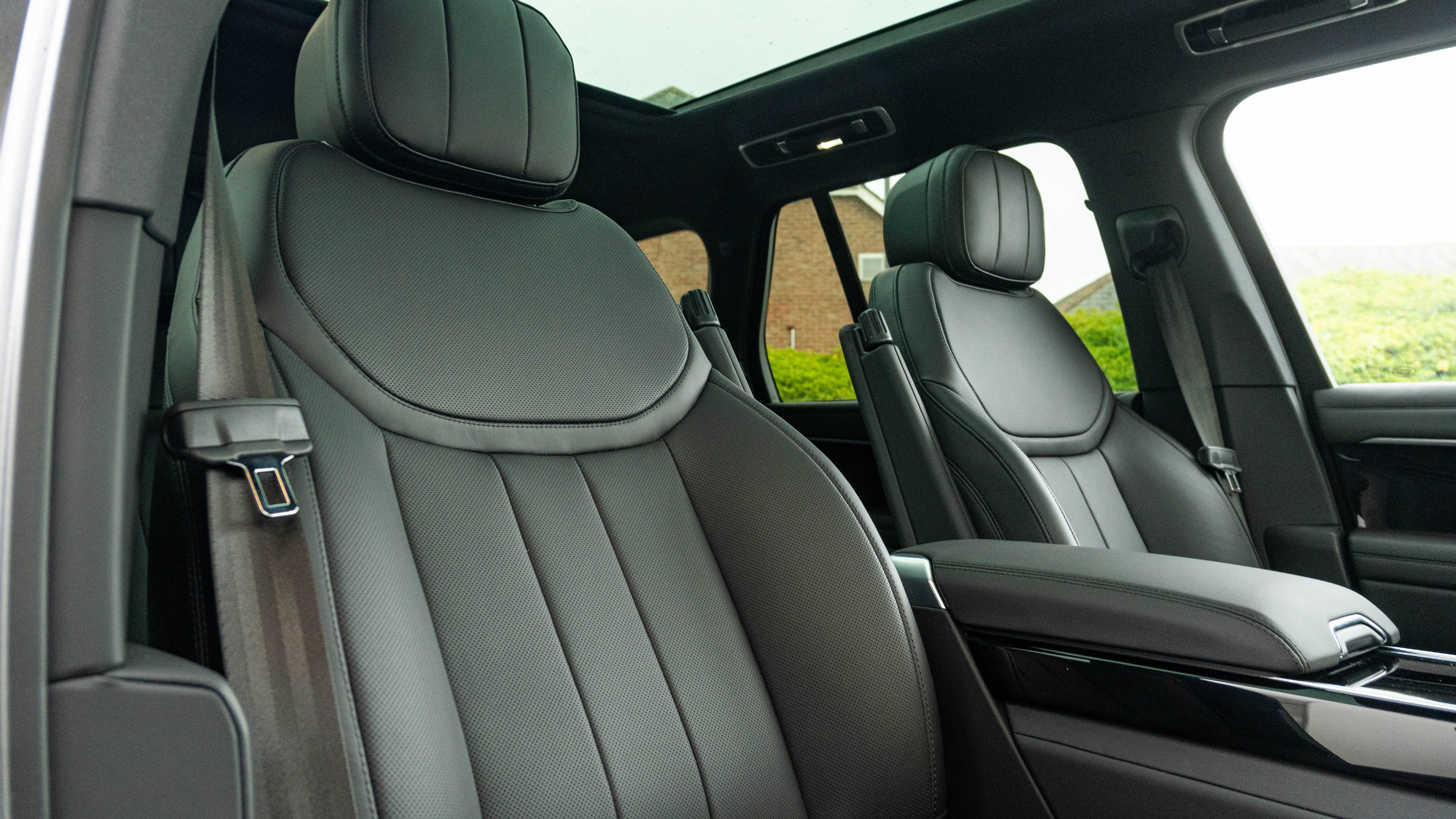 RANGE ROVER 3.0 D350 SE 4DR AUTO ESTATE