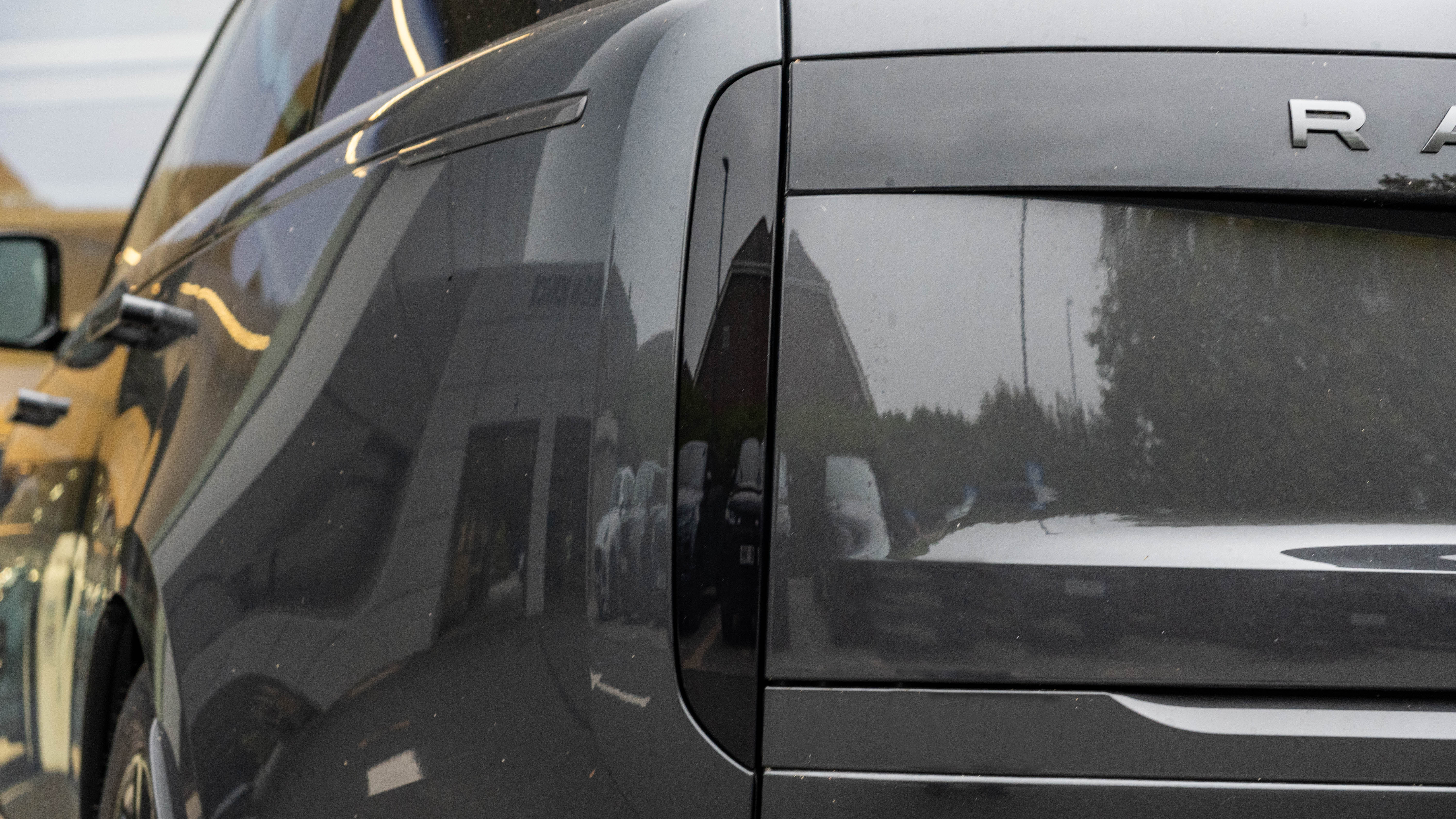 RANGE ROVER 3.0 D350 SE 4DR AUTO ESTATE