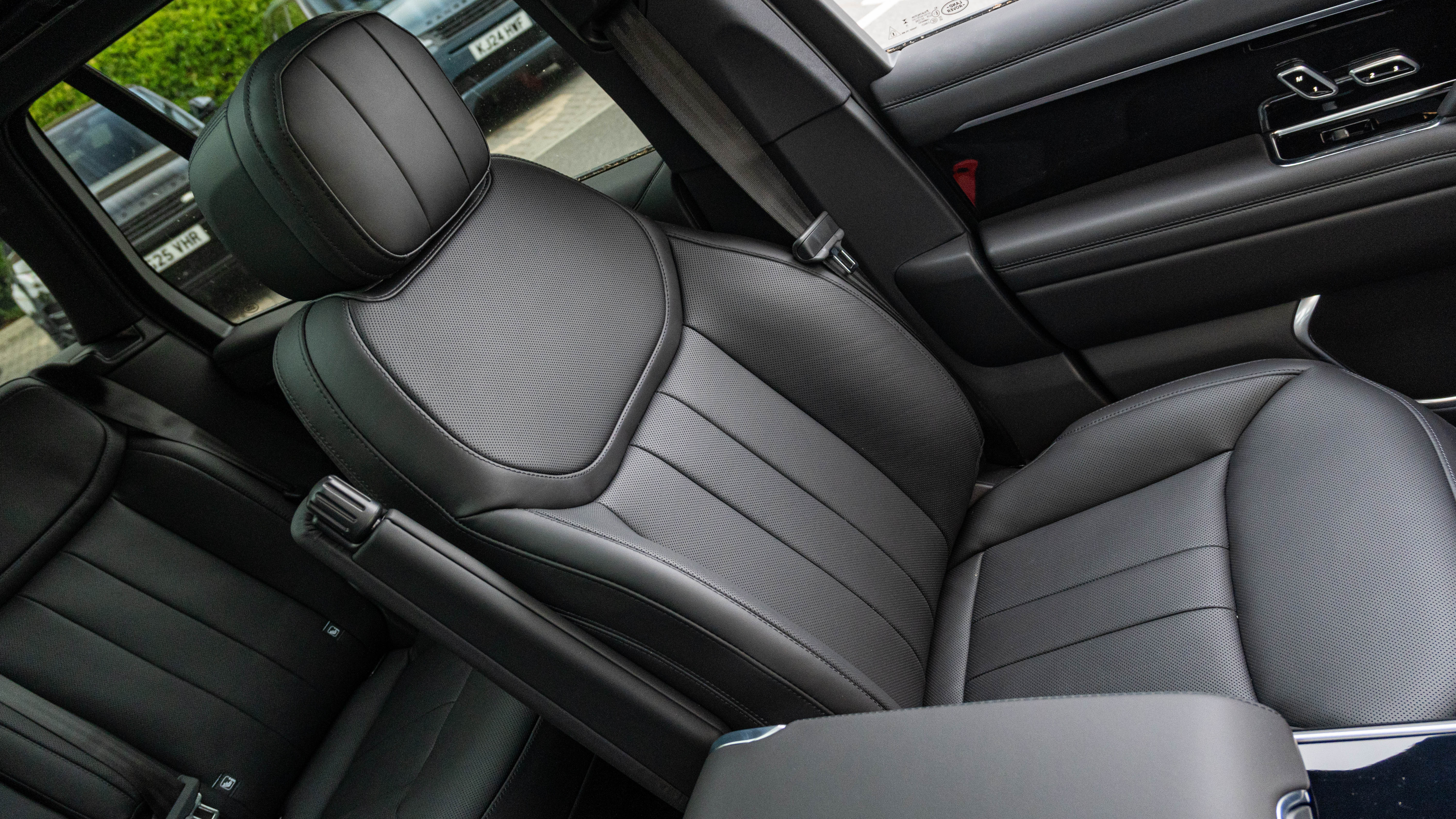 RANGE ROVER 3.0 D350 SE 4DR AUTO ESTATE