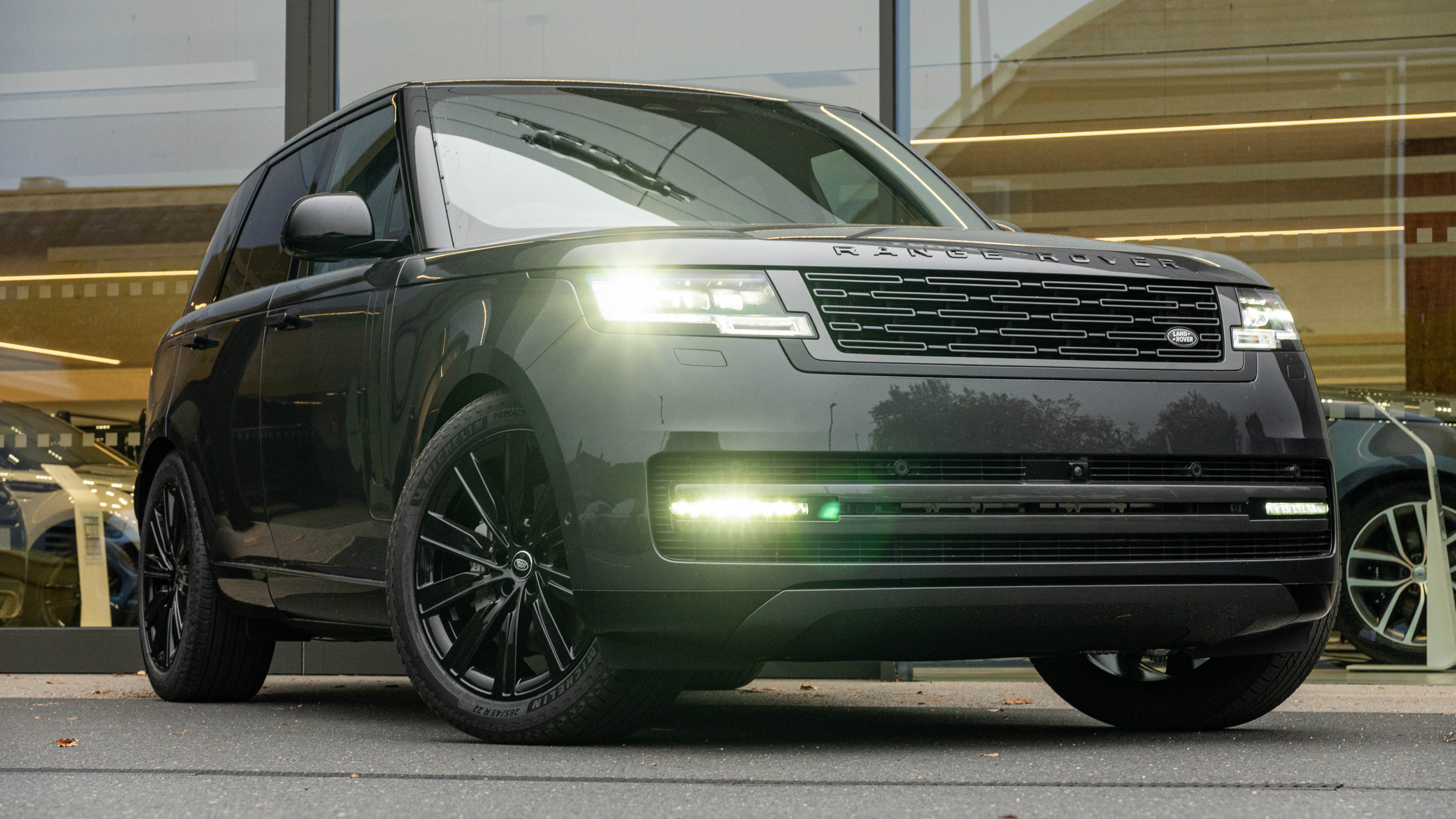 RANGE ROVER 3.0 D350 SE 4DR AUTO ESTATE
