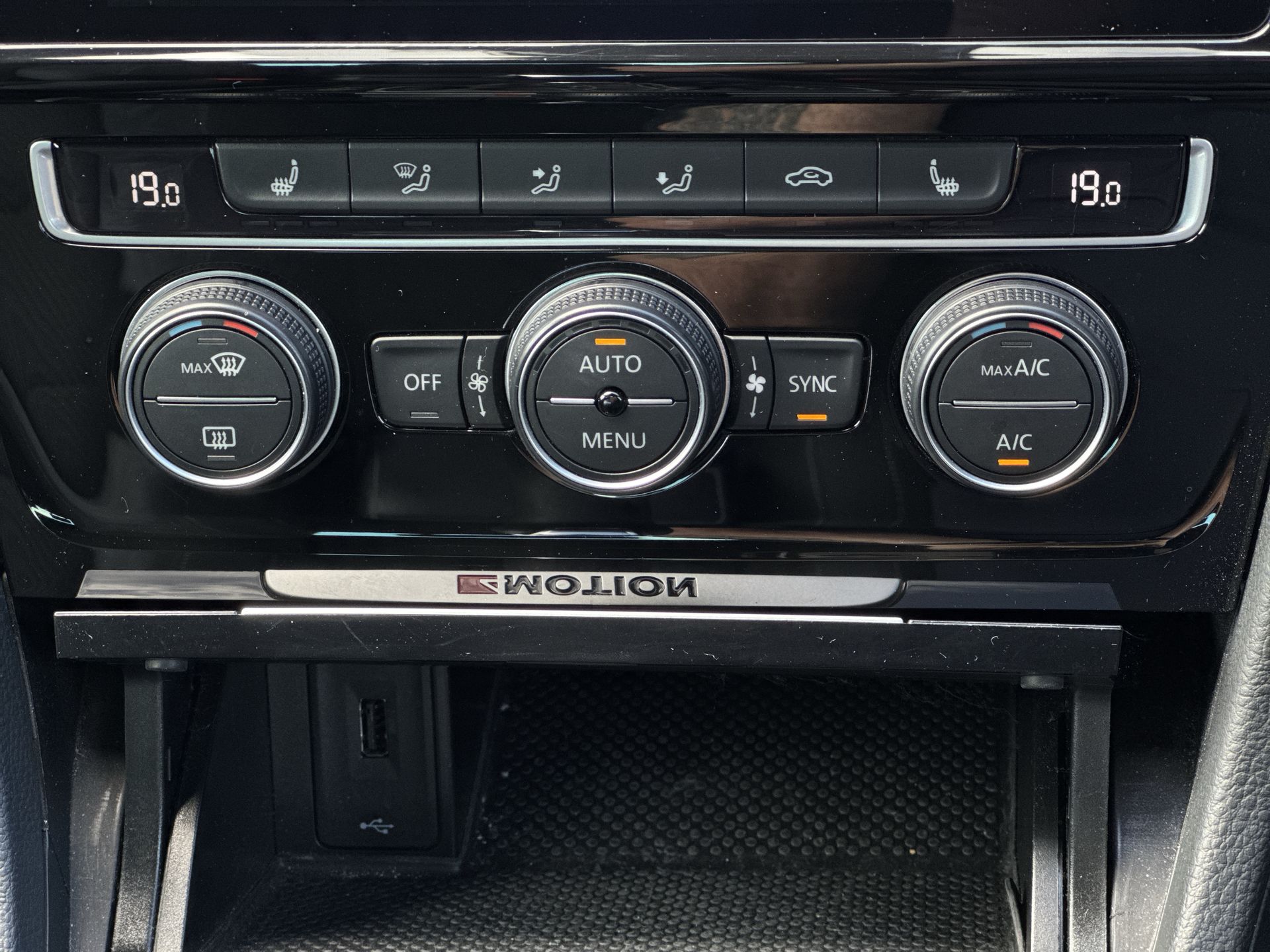 TSI 300 4MOTION DSG