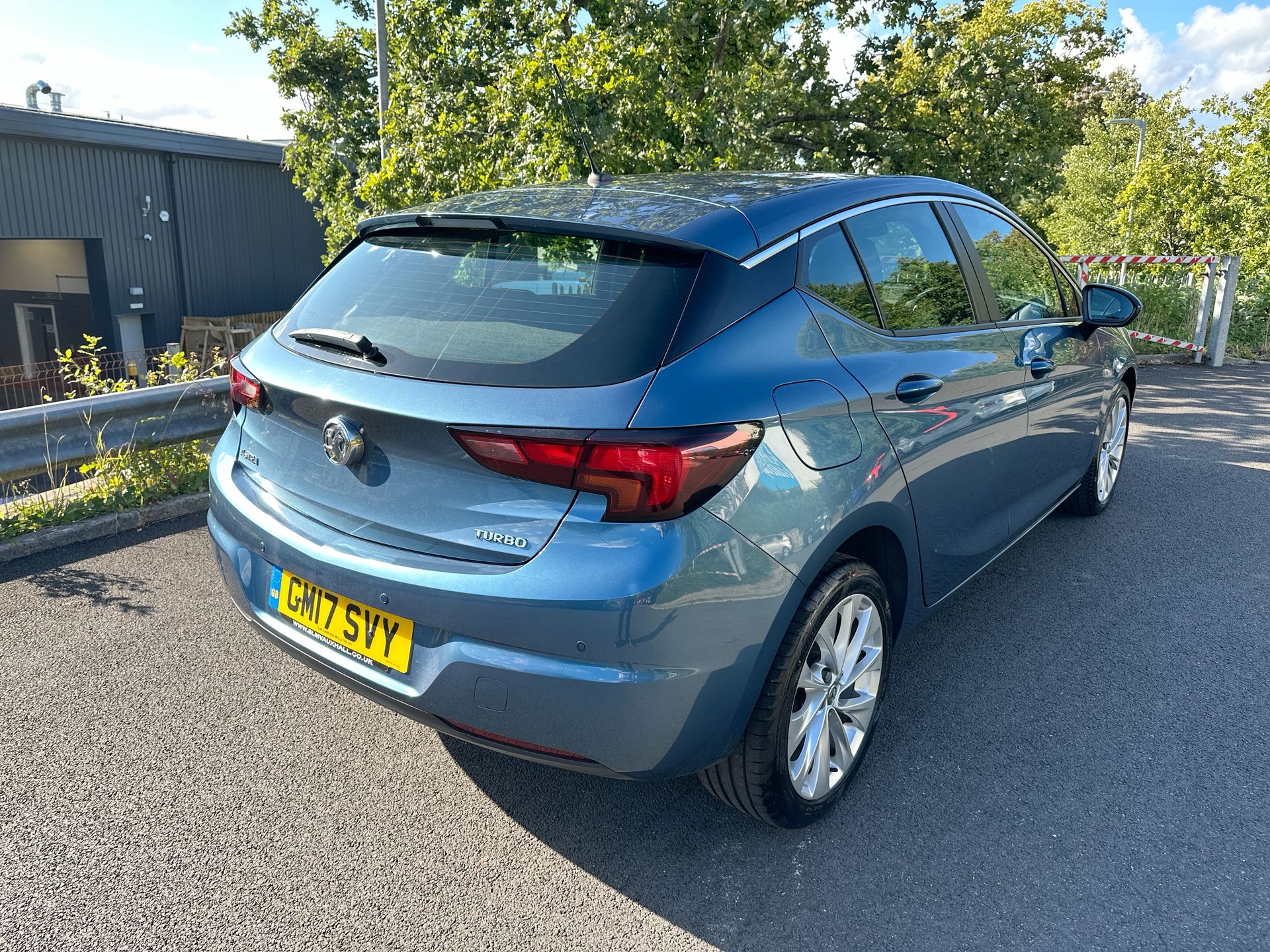 16V 125