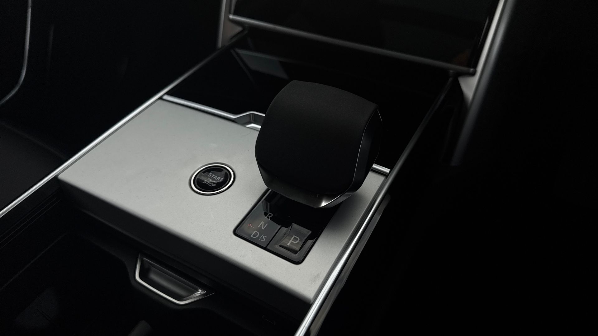 RANGE ROVER 3.0 D350 AUTOBIOGRAPHY LWB 4DR AUTO ESTATE