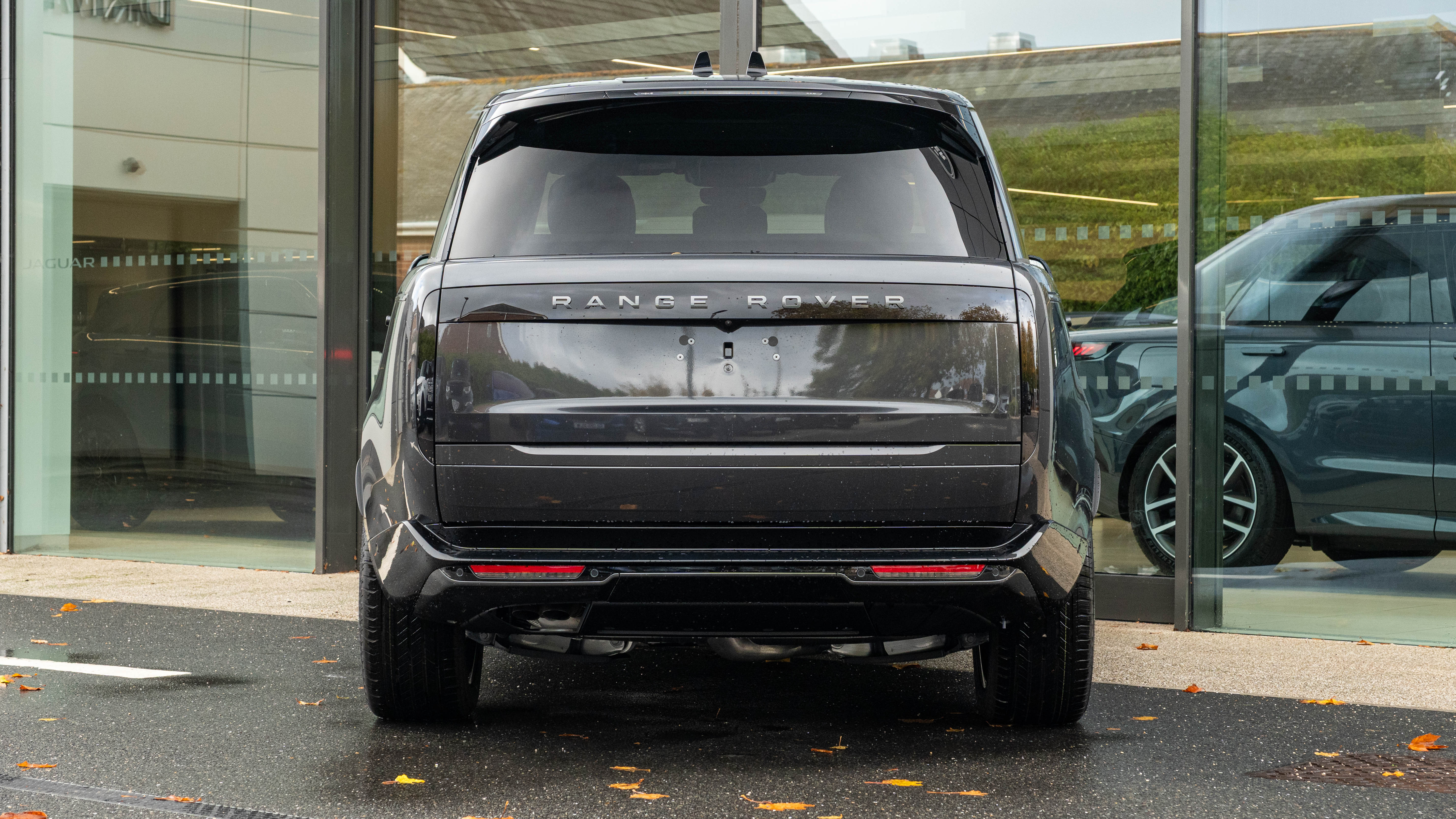 RANGE ROVER 3.0 D350 SE 4DR AUTO ESTATE