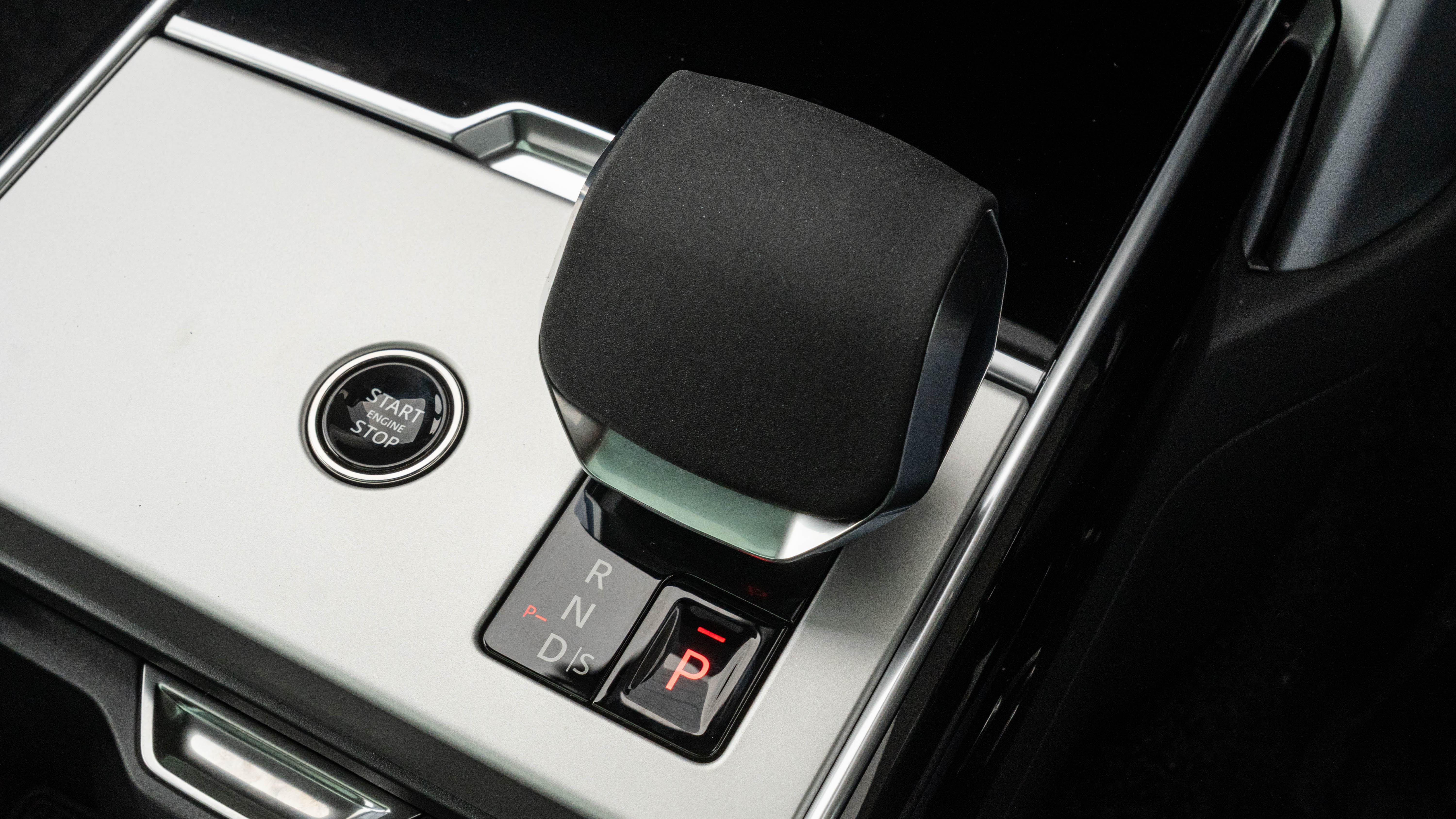 RANGE ROVER 3.0 D350 SE 4DR AUTO ESTATE