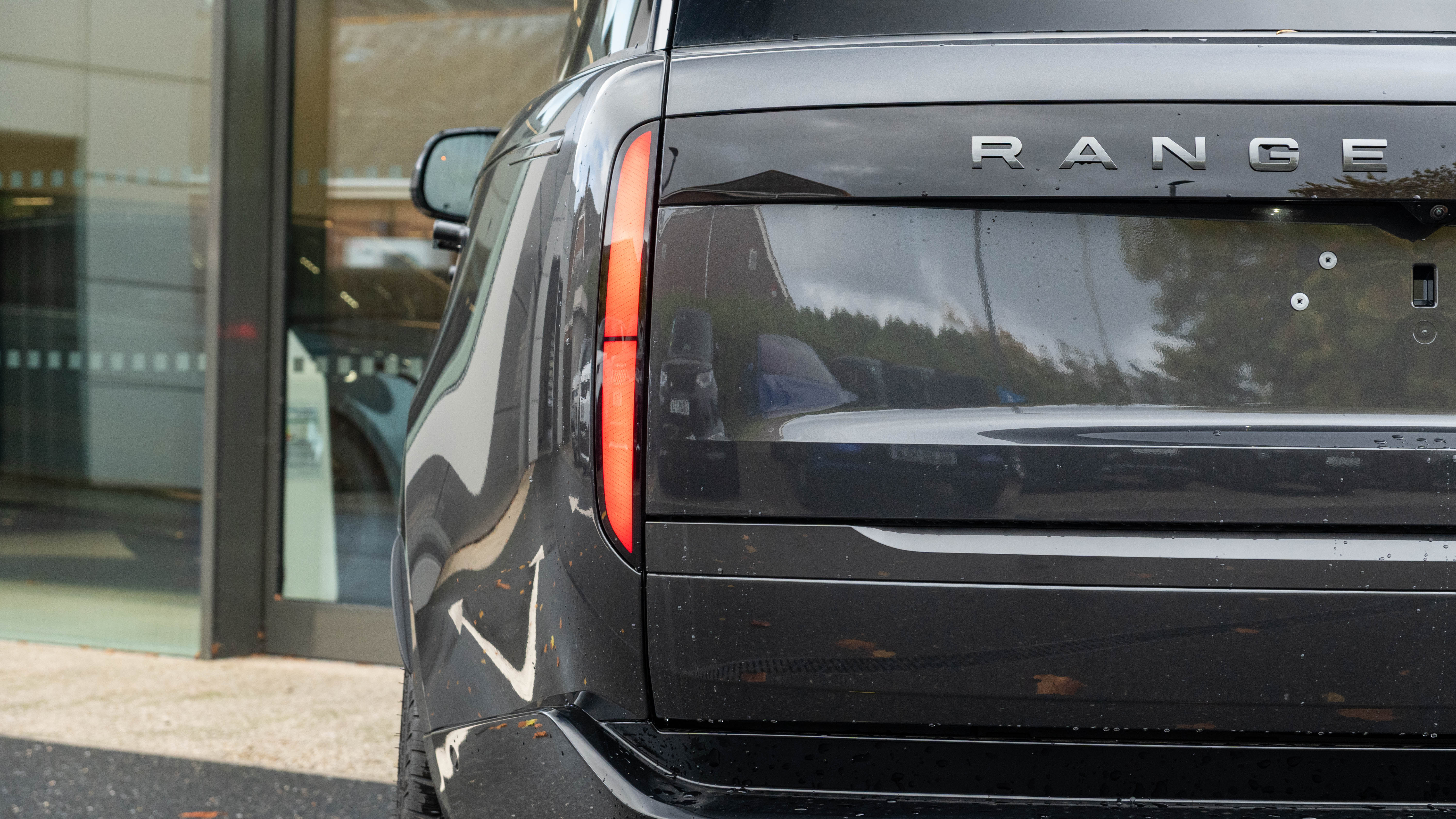 RANGE ROVER 3.0 D350 SE 4DR AUTO ESTATE