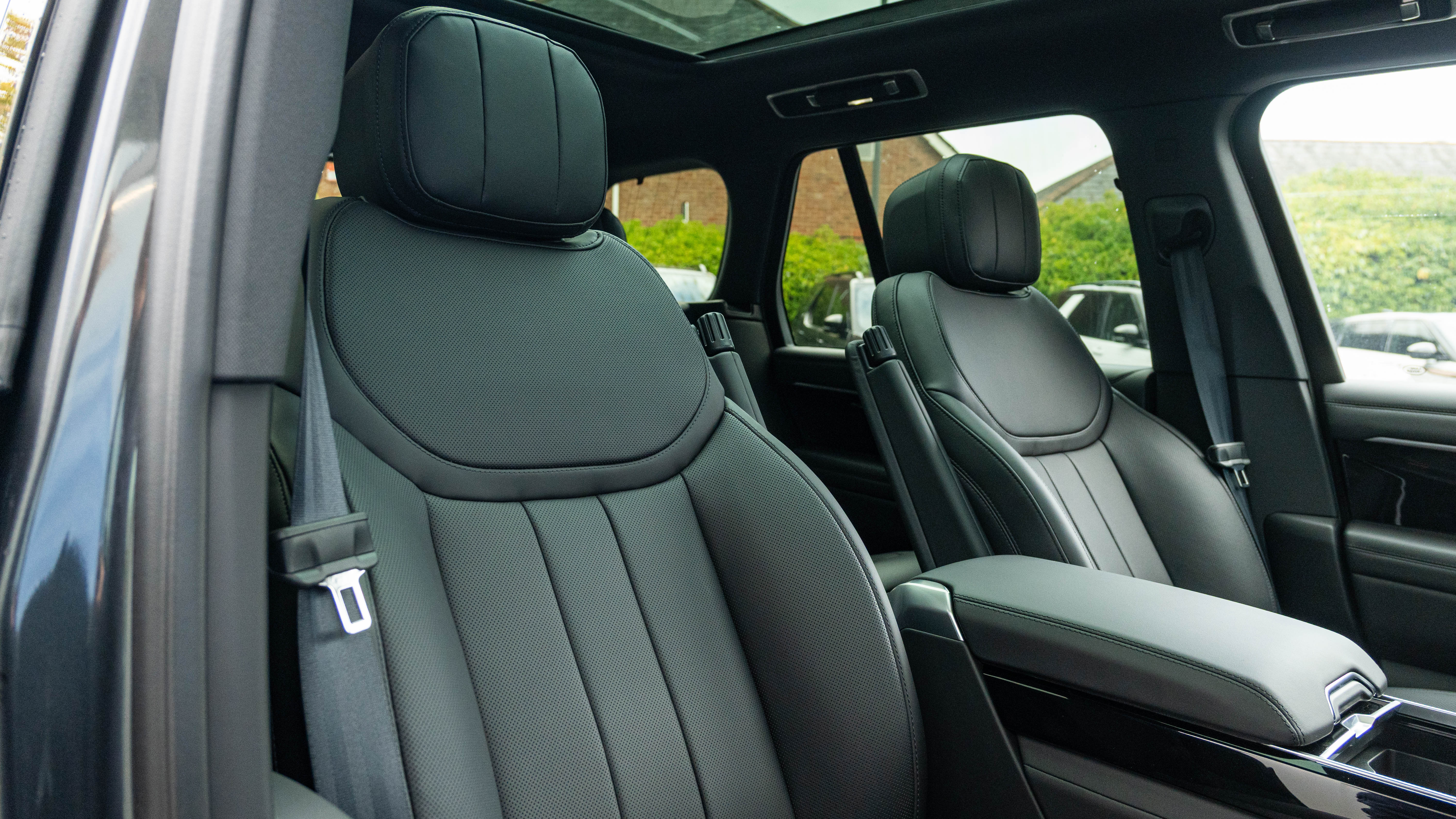 RANGE ROVER 3.0 D350 SE 4DR AUTO ESTATE