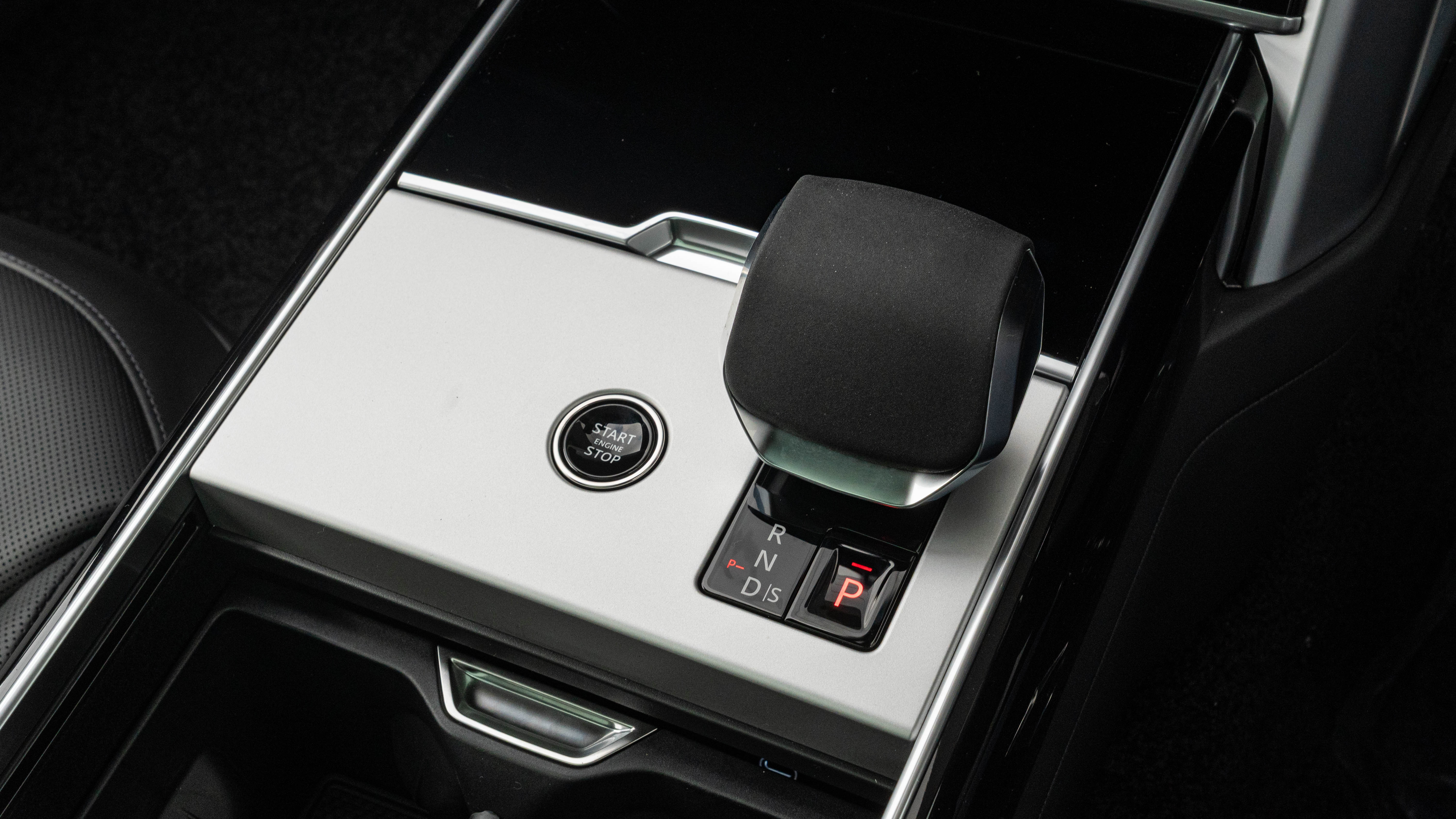 RANGE ROVER 3.0 D350 SE 4DR AUTO ESTATE