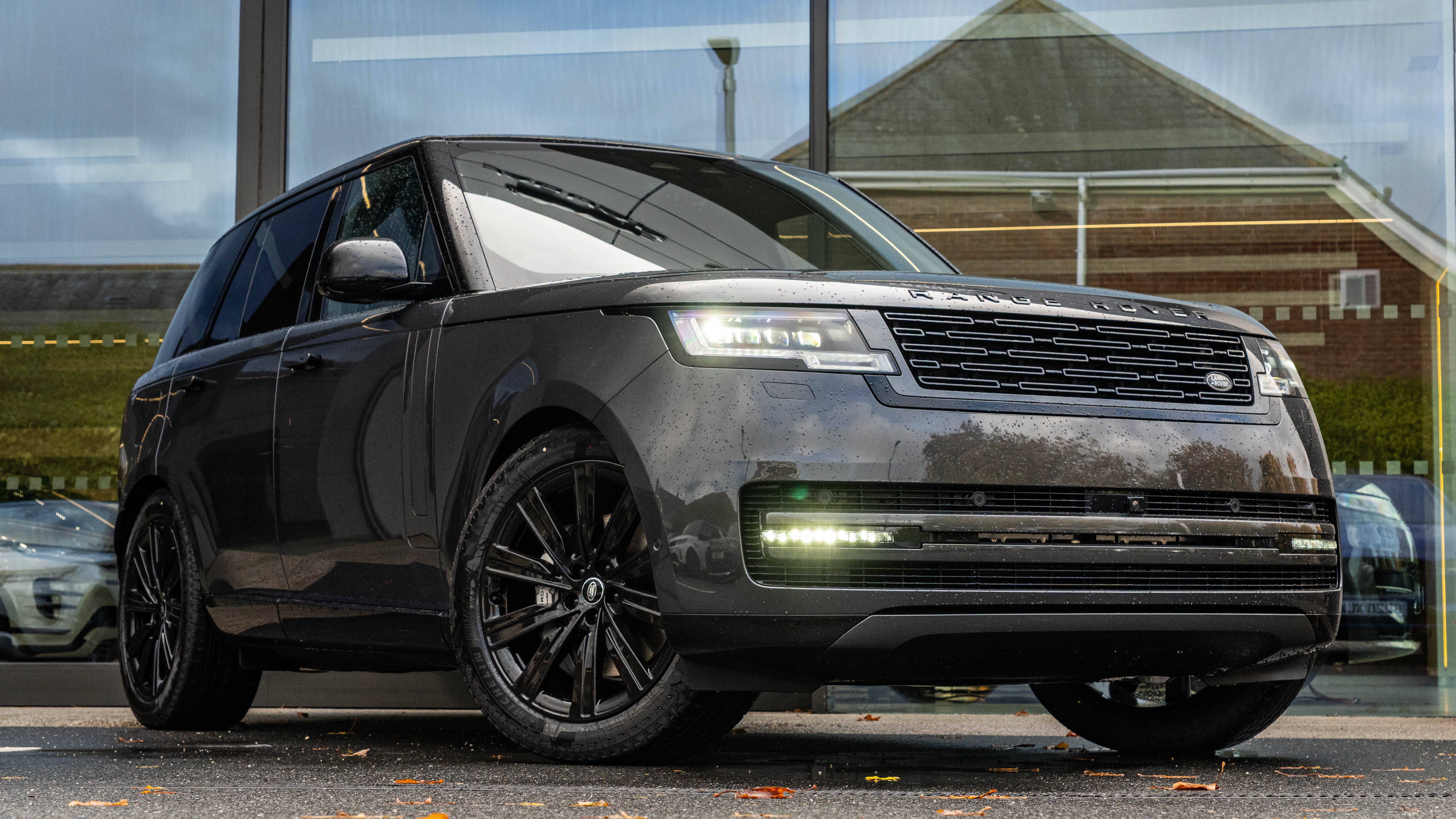 RANGE ROVER 3.0 D350 SE 4DR AUTO ESTATE