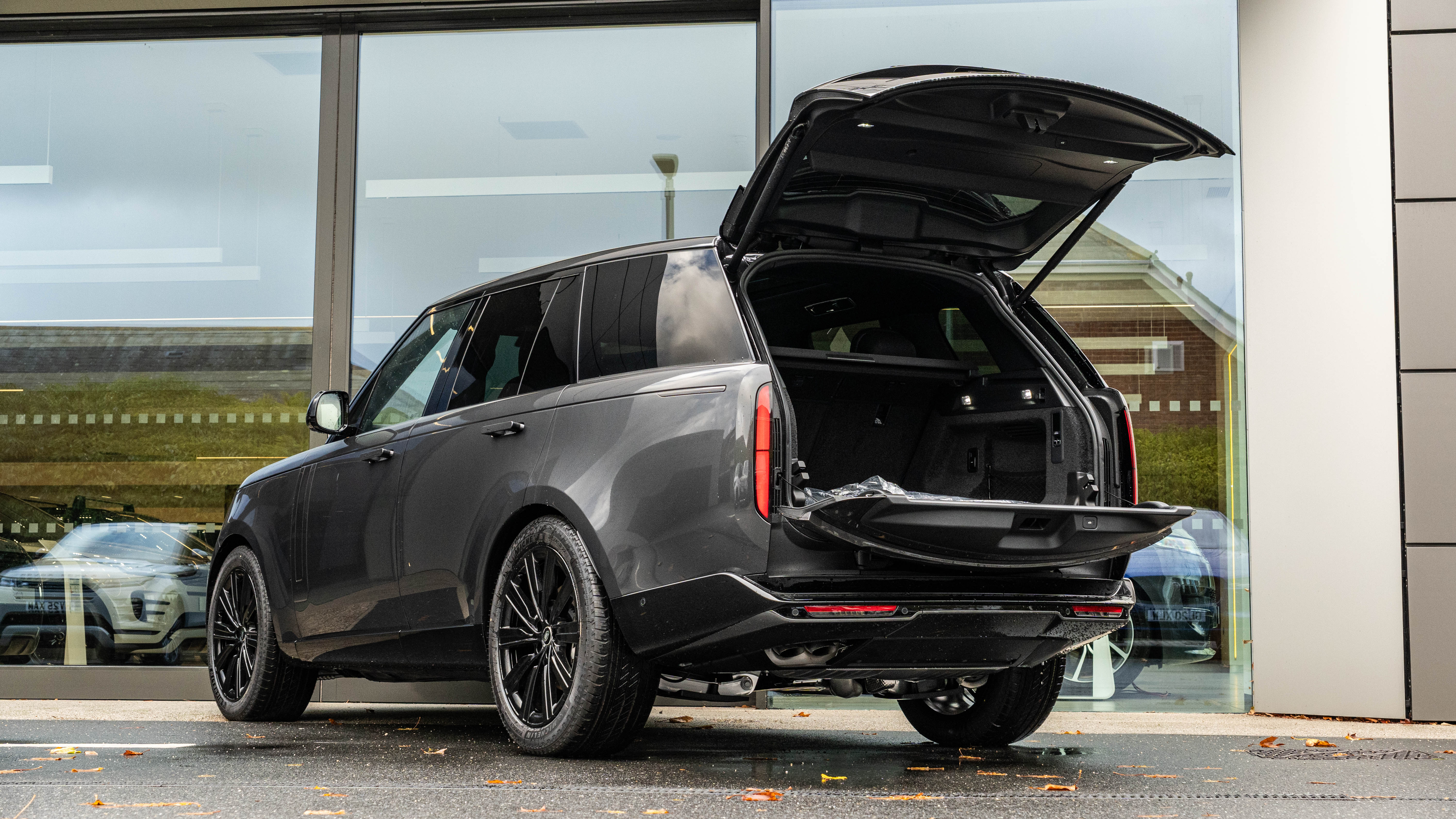 RANGE ROVER 3.0 D350 SE 4DR AUTO ESTATE