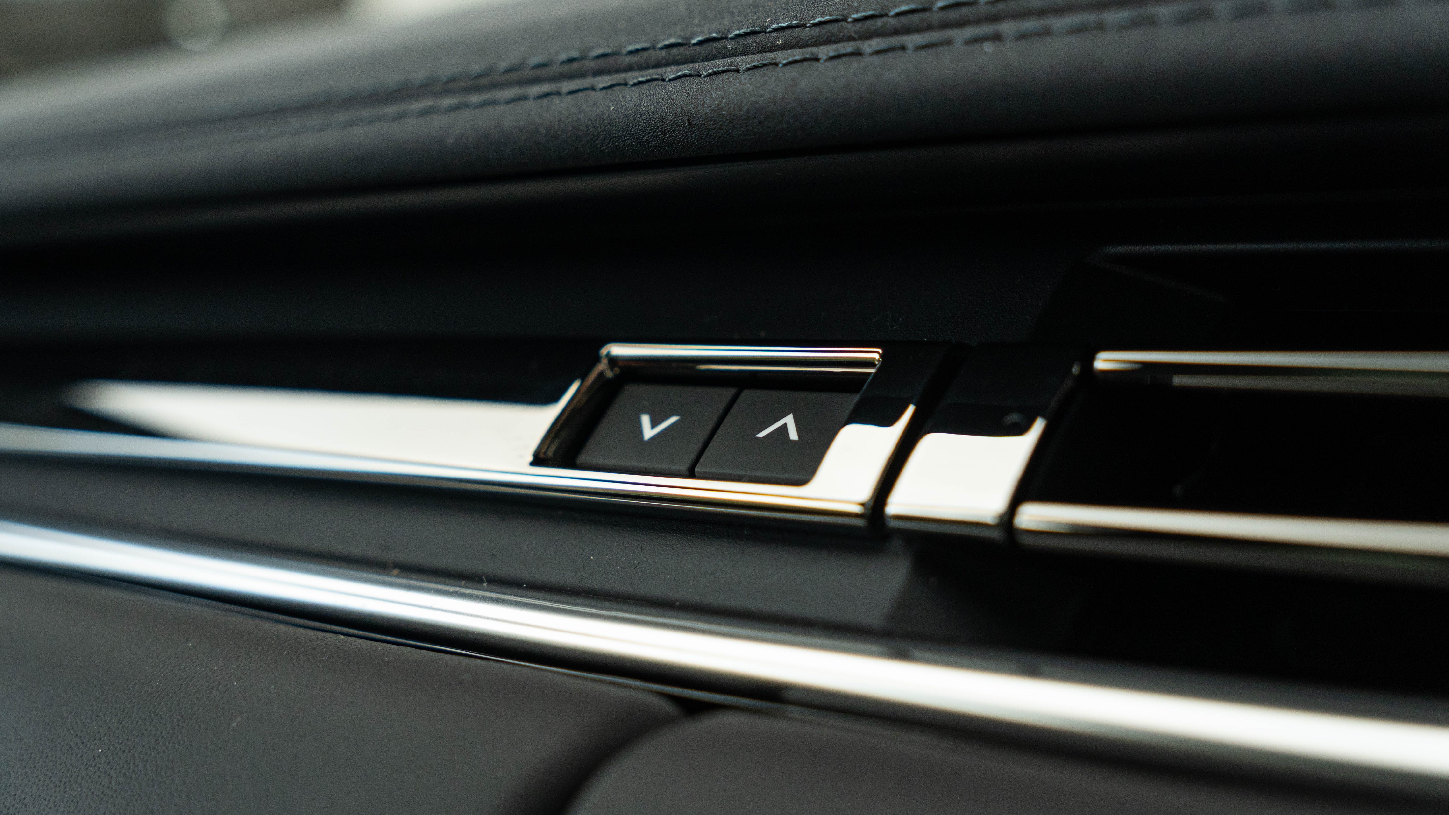 RANGE ROVER 3.0 D350 SE 4DR AUTO ESTATE