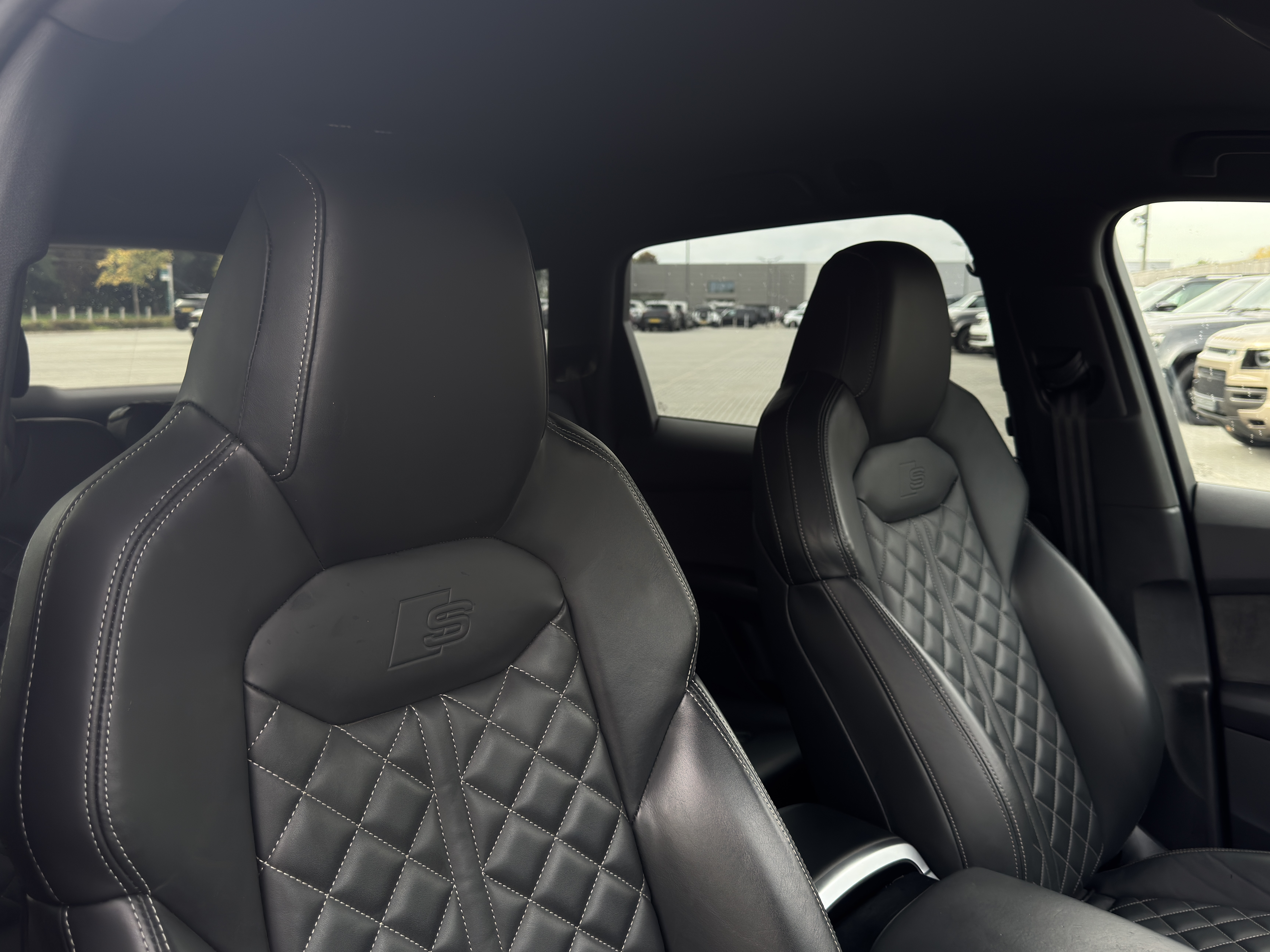 SQ7 TFSI QUATTRO BLACK EDITION TIPTRONIC