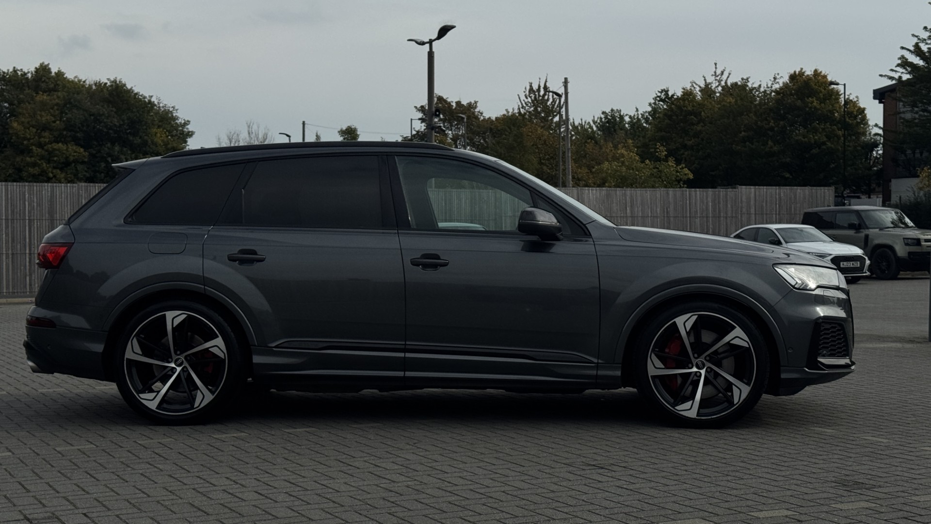 SQ7 TFSI QUATTRO BLACK EDITION TIPTRONIC