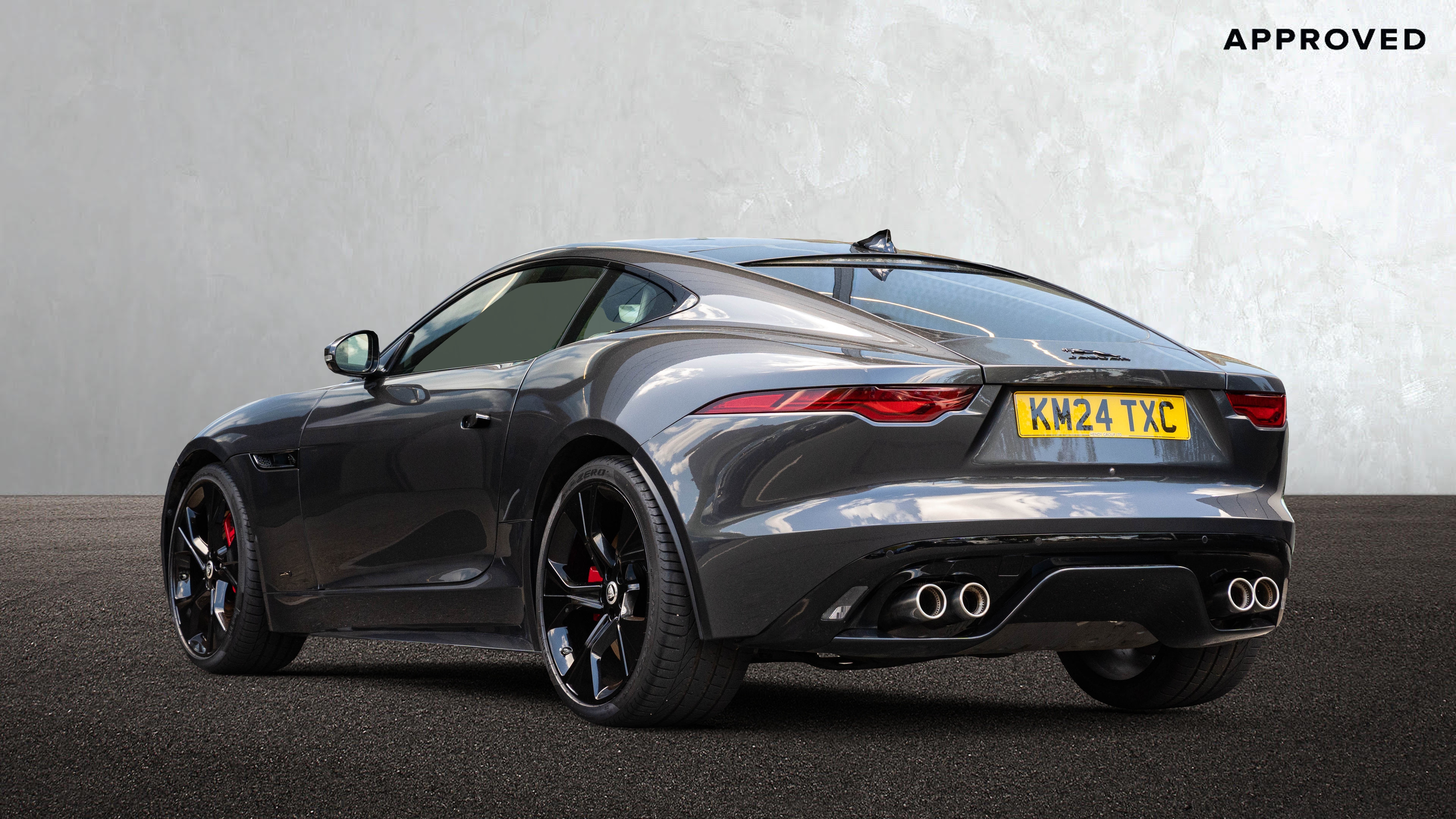 P450 SUPERCHARGED V8 AWD