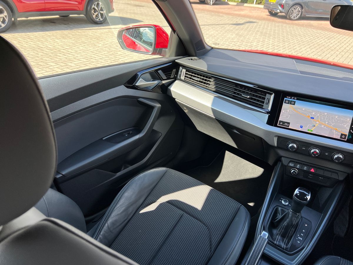 35 TFSI S TRONIC