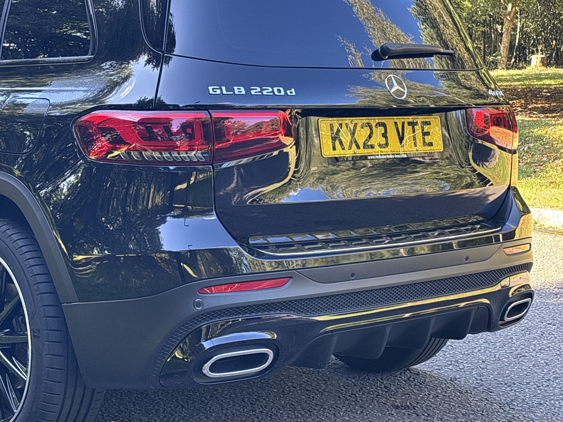 GLB 220D 4M PREM + NIGHT ED 8G-TRONIC
